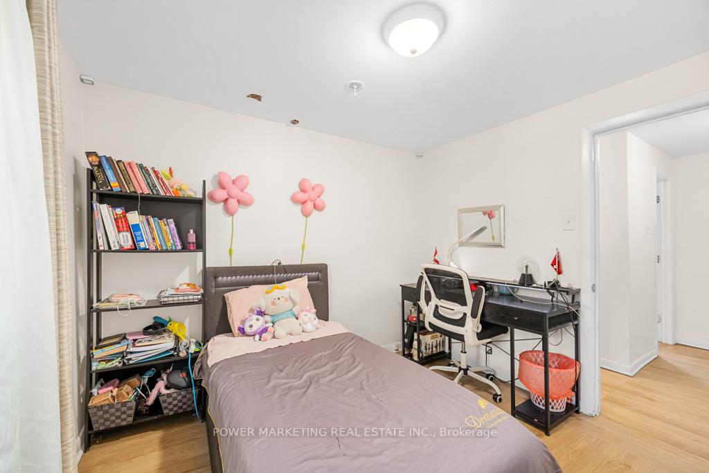 Photo 11 of 624 Borthwick Avenue, Ottawa, Castle Heights/Rideau High — HOMEH