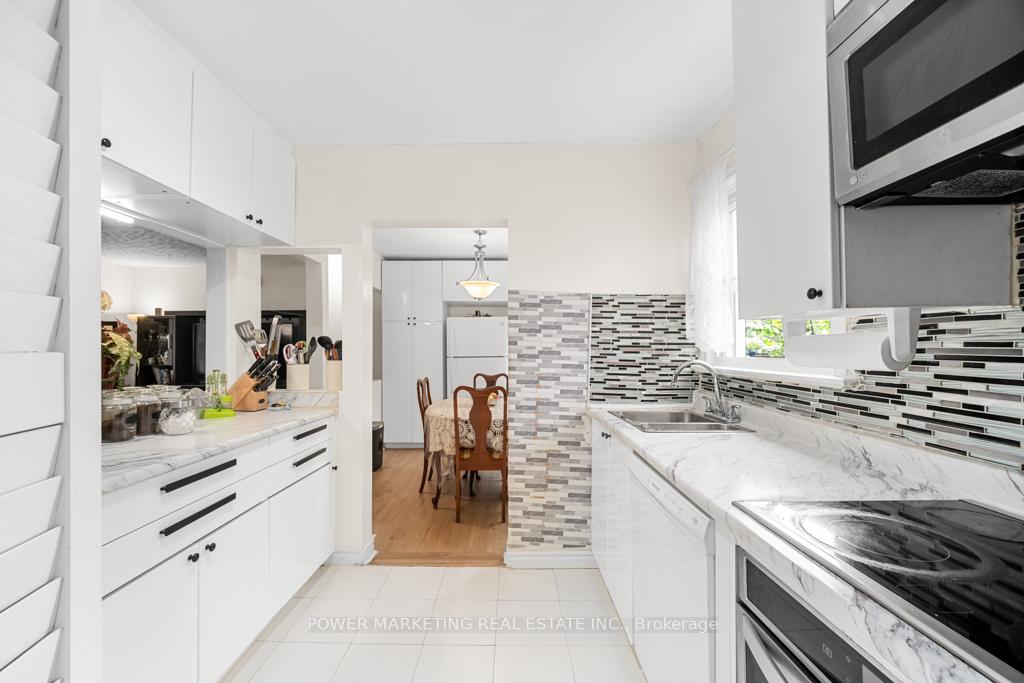 Photo 23 of 624 Borthwick Avenue, Ottawa, Castle Heights/Rideau High — HOMEH