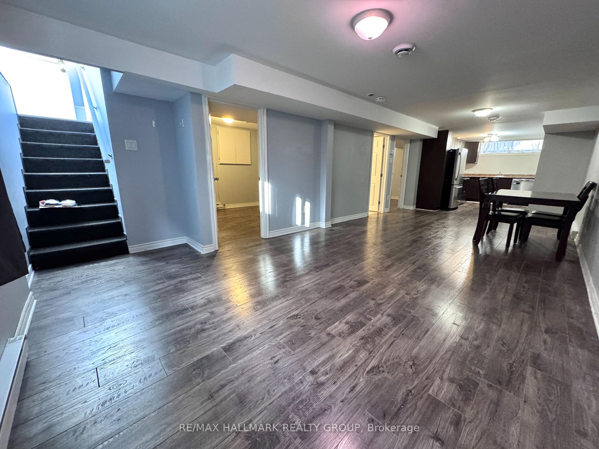 Photo 5 of 820-B Willow Avenue, Ottawa, Chatelaine Village — HOMEH