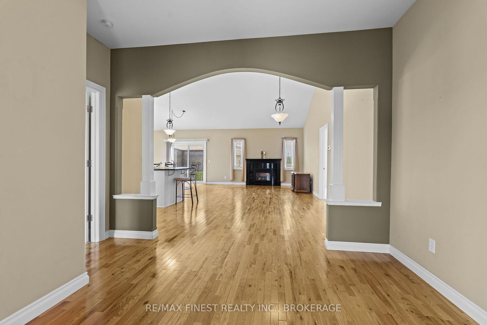 Photo 6 of 823 Kananaskis Drive, Kingston, City Northwest — HOMEH