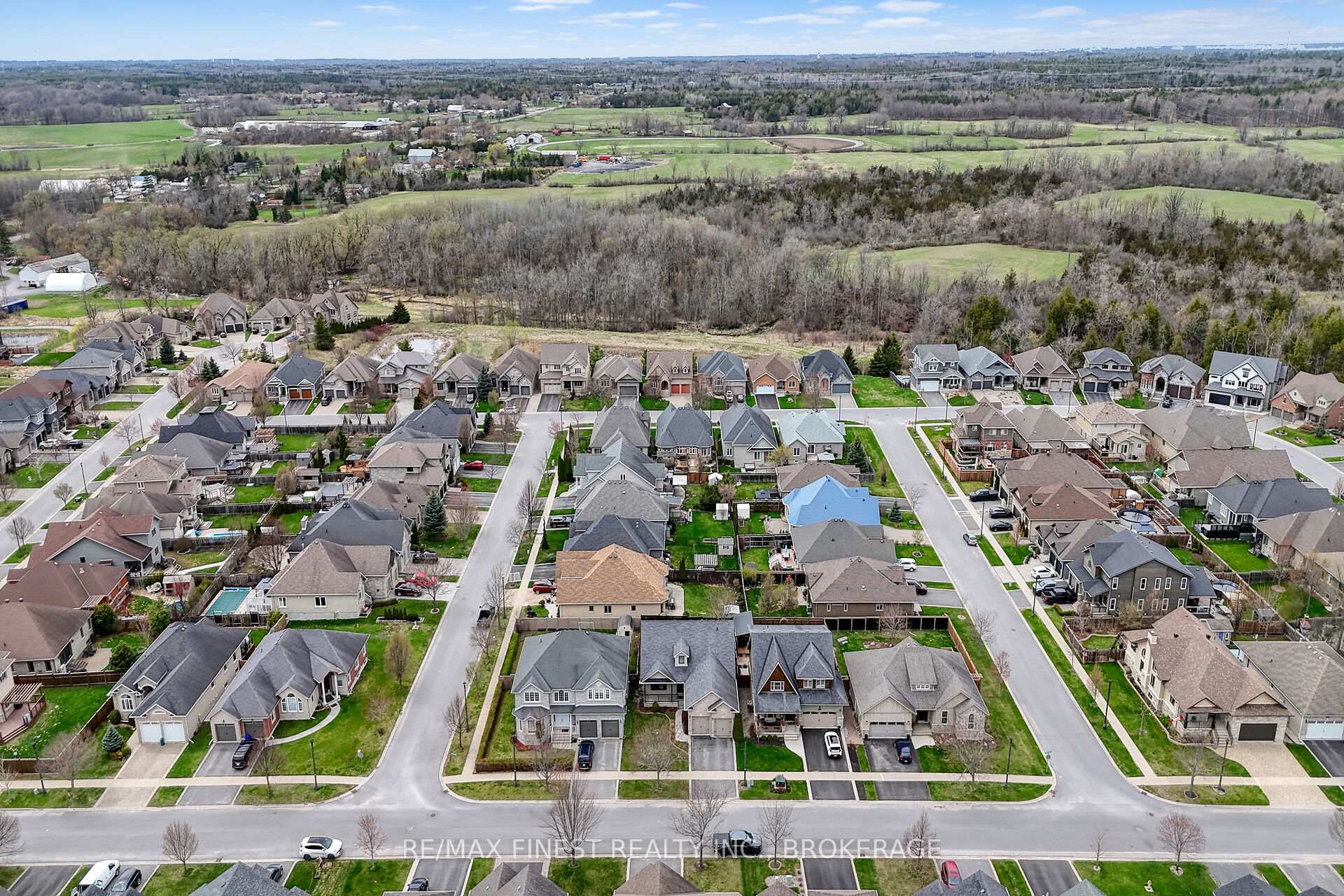 Photo 34 of 823 Kananaskis Drive, Kingston, City Northwest — HOMEH