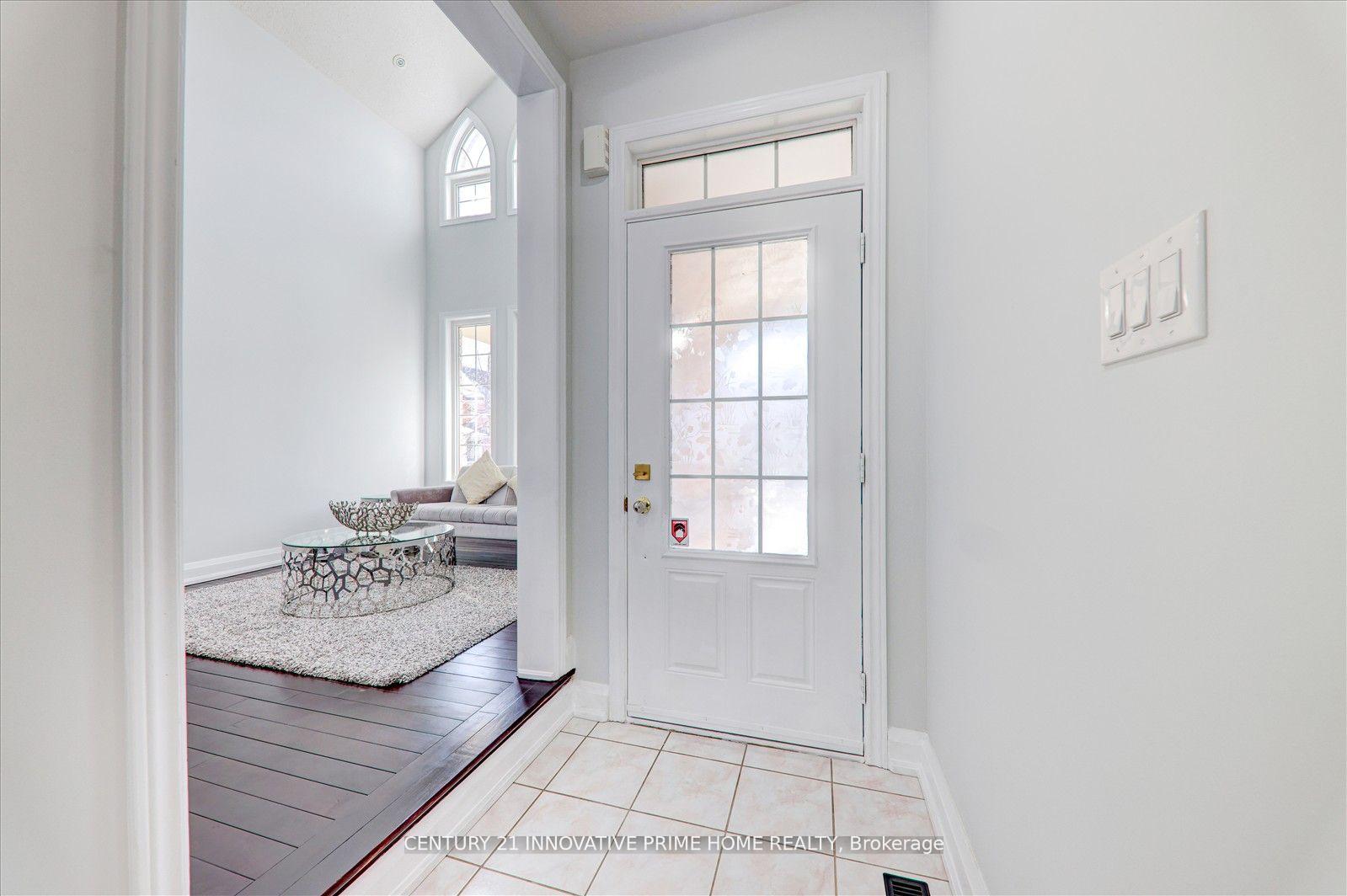 Photo 7 of 106 Geddington Crescent, Markham, Box Grove — HOMEH