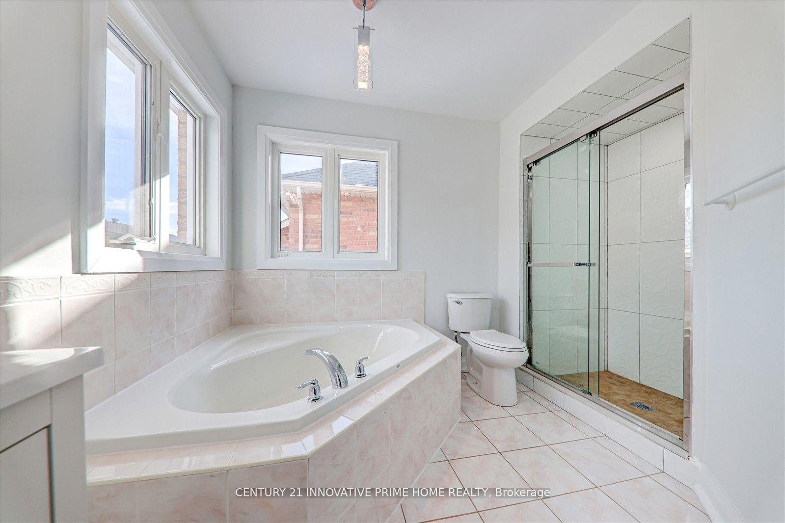 Photo 24 of 106 Geddington Crescent, Markham, Box Grove — HOMEH