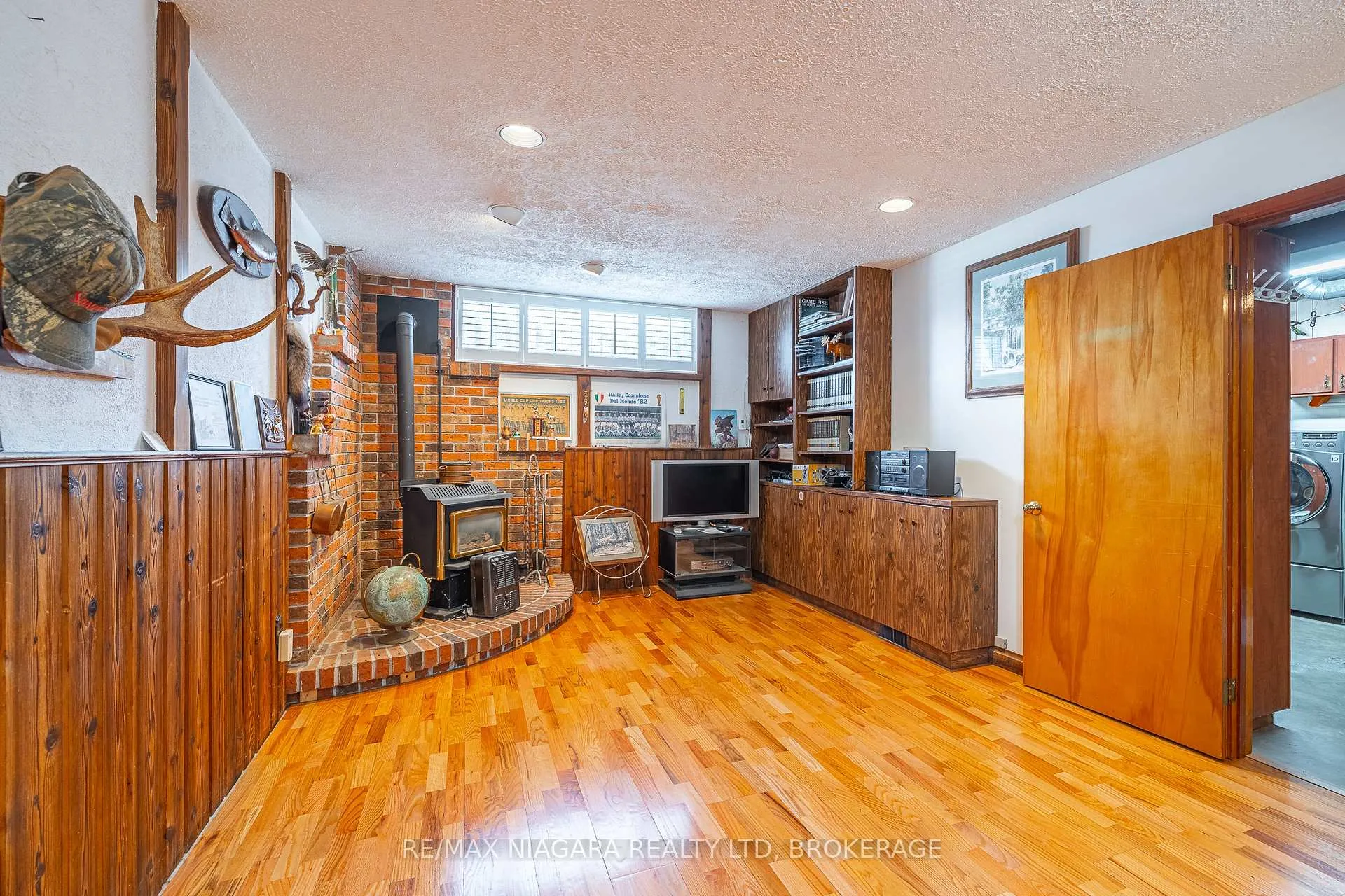 Photo 33 of 5923 Keith Street, Niagara Falls, Church's Lane — HOMEH
