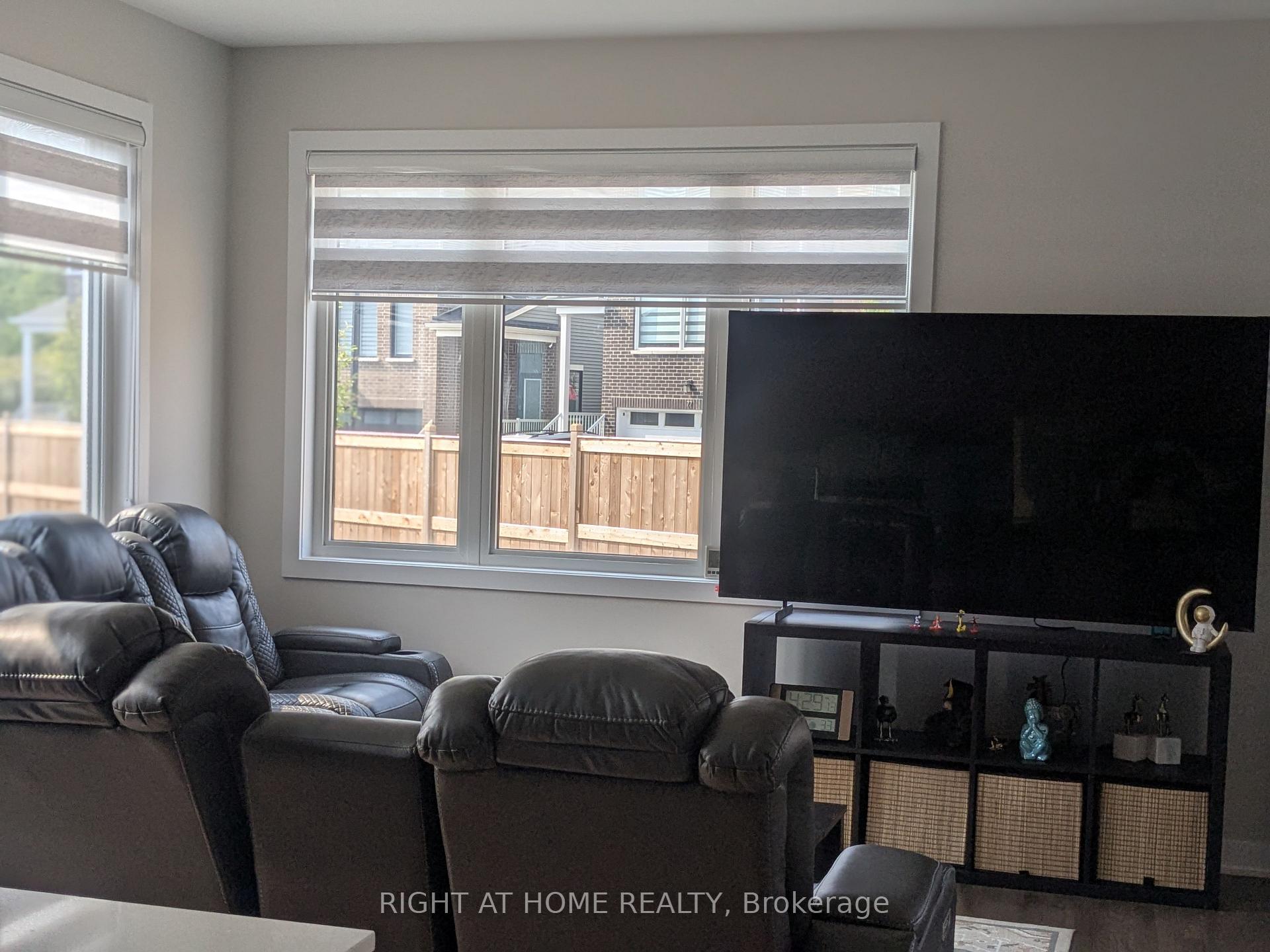 Photo 9 of 10 Tenuto Lane, Ottawa, Mer Bleue/Bradley Estates/Anderson Park — HOMEH