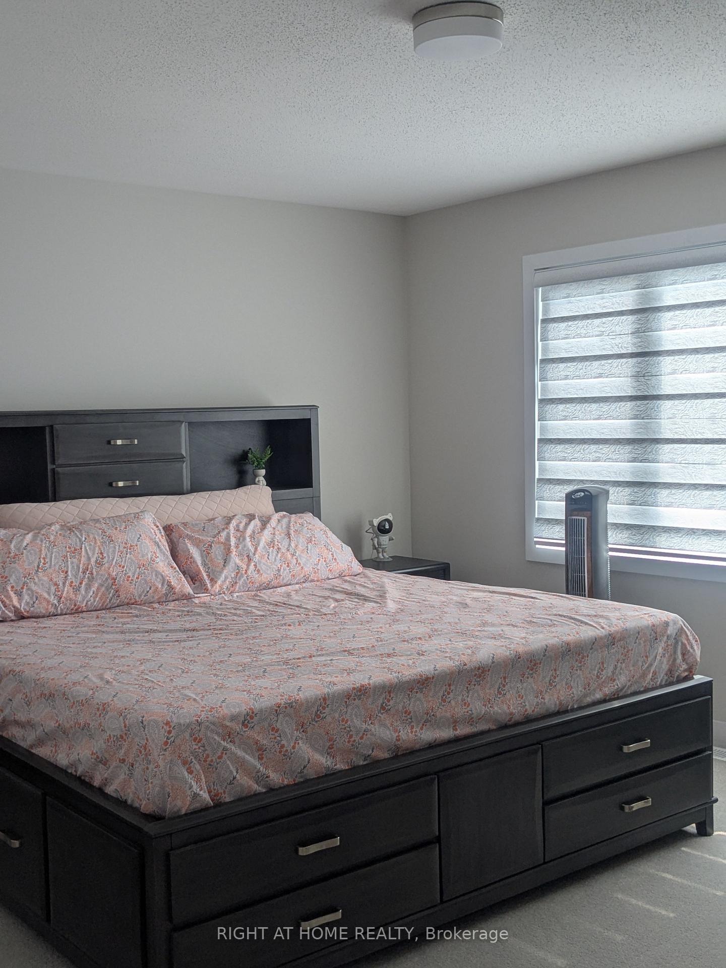 Photo 18 of 10 Tenuto Lane, Ottawa, Mer Bleue/Bradley Estates/Anderson Park — HOMEH