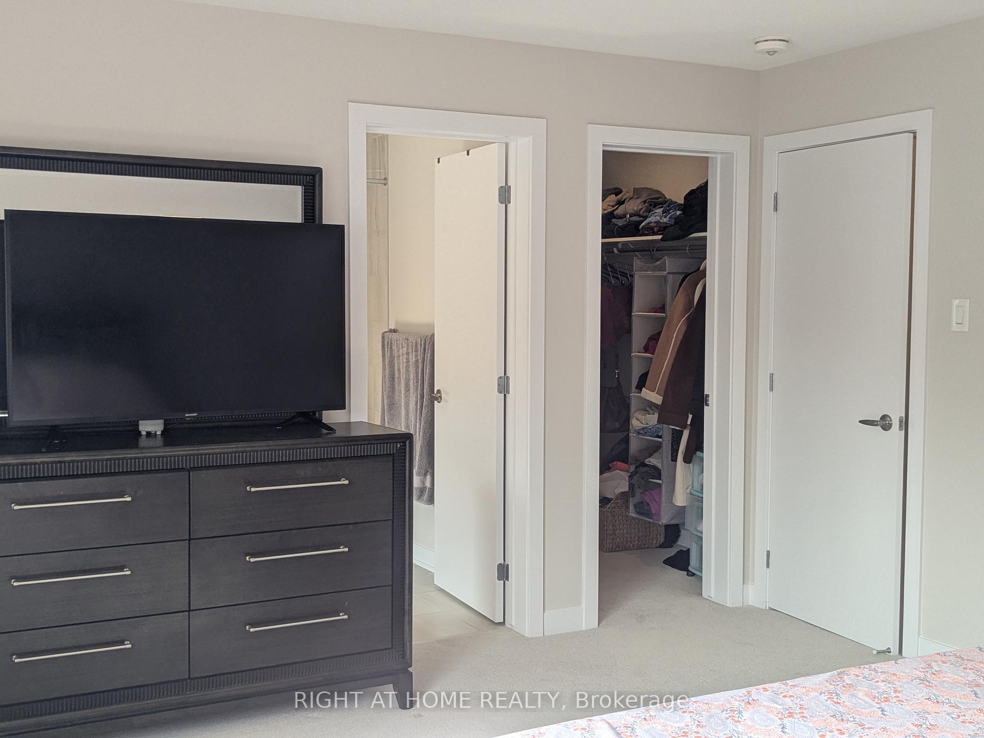 Photo 19 of 10 Tenuto Lane, Ottawa, Mer Bleue/Bradley Estates/Anderson Park — HOMEH
