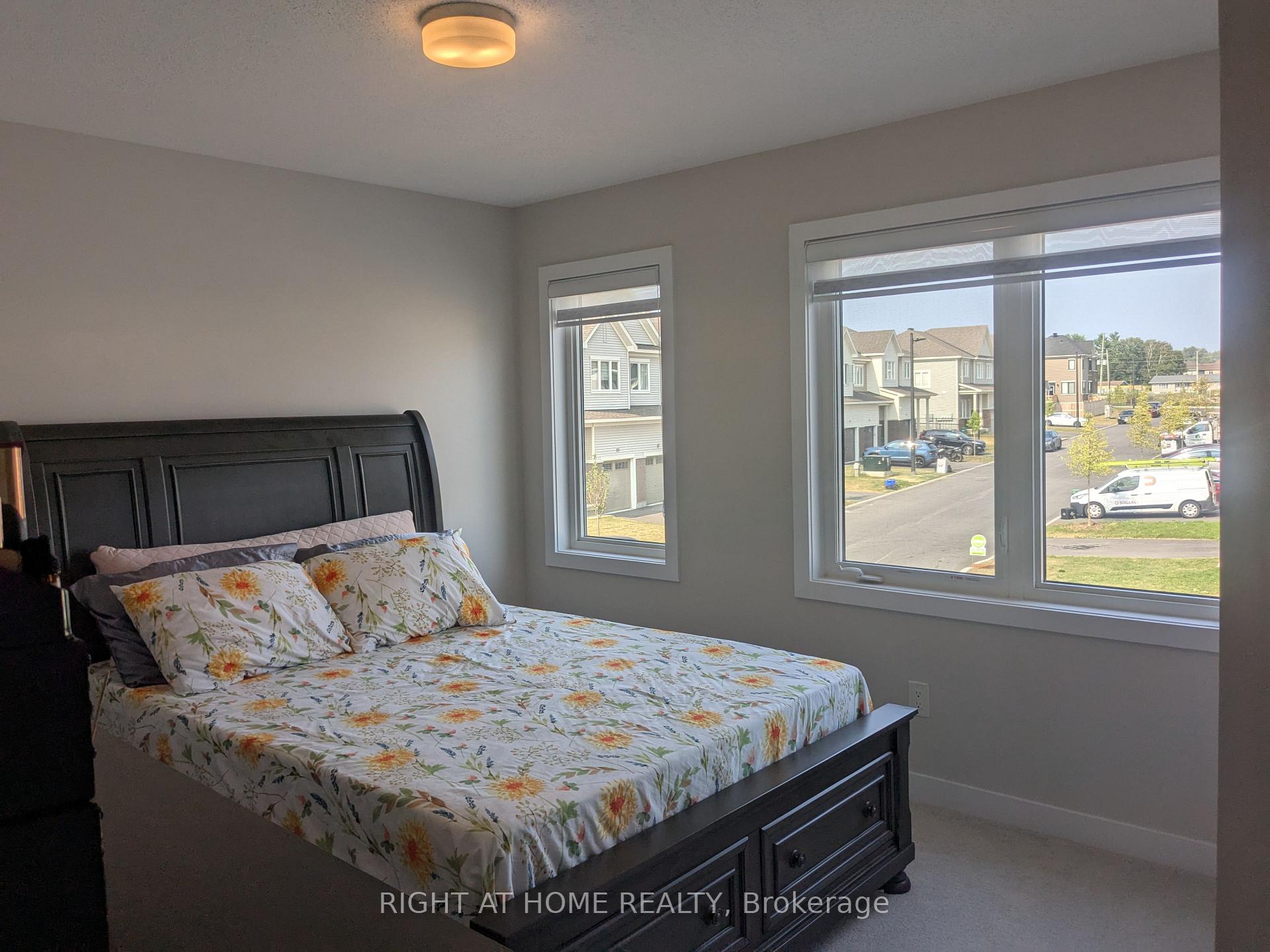 Photo 23 of 10 Tenuto Lane, Ottawa, Mer Bleue/Bradley Estates/Anderson Park — HOMEH