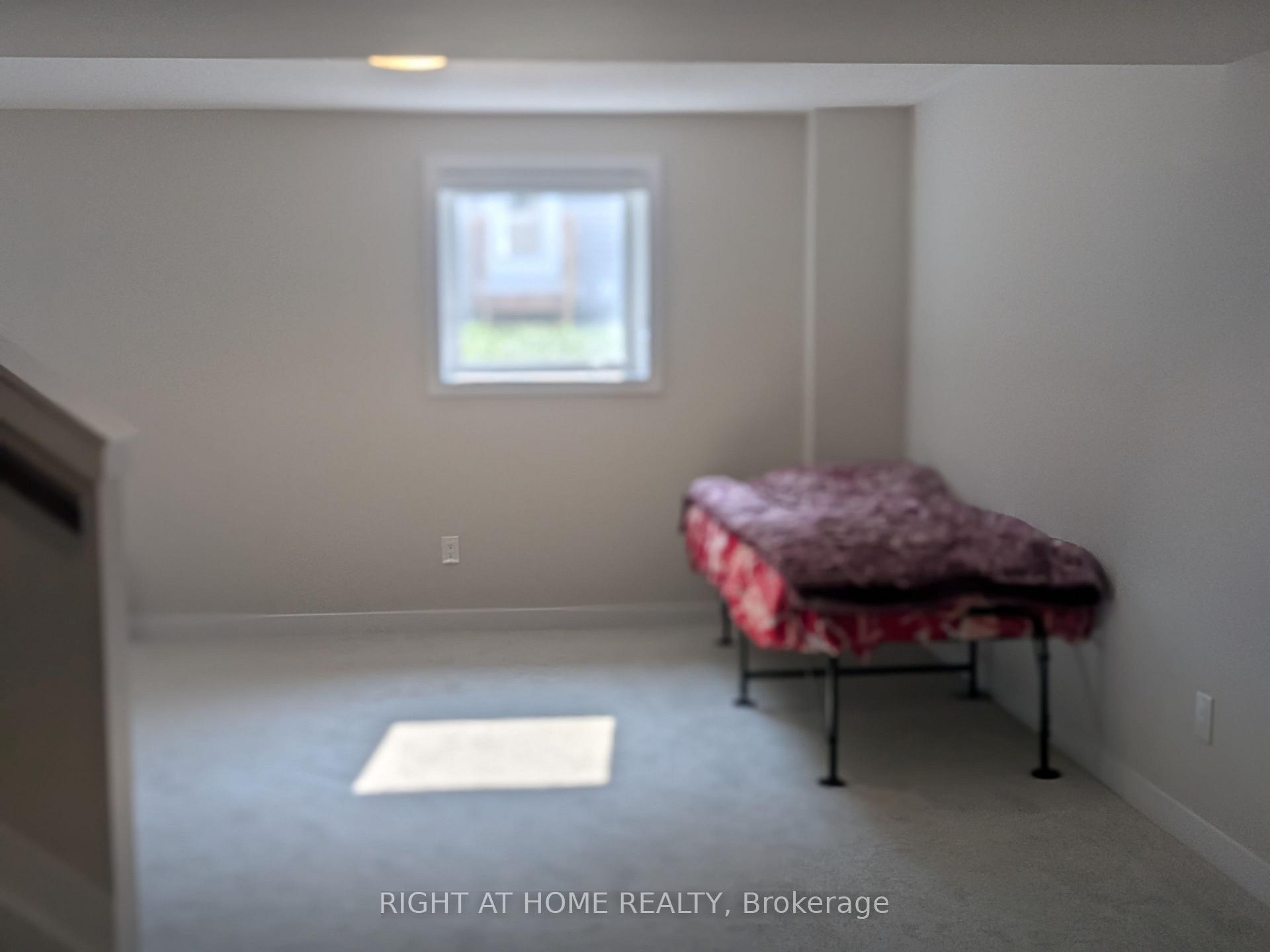 Photo 36 of 10 Tenuto Lane, Ottawa, Mer Bleue/Bradley Estates/Anderson Park — HOMEH