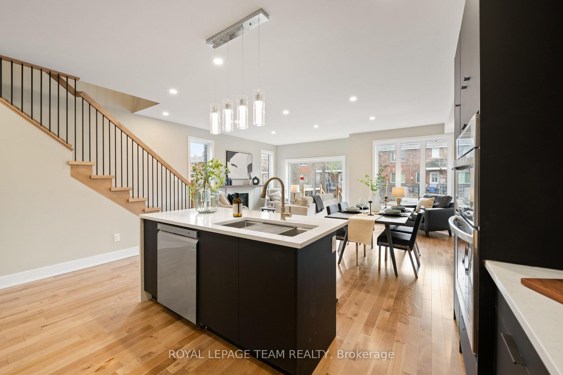 Photo 9 of 160 Prince Albert Street, Ottawa, Overbrook/Castle Heights — HOMEH