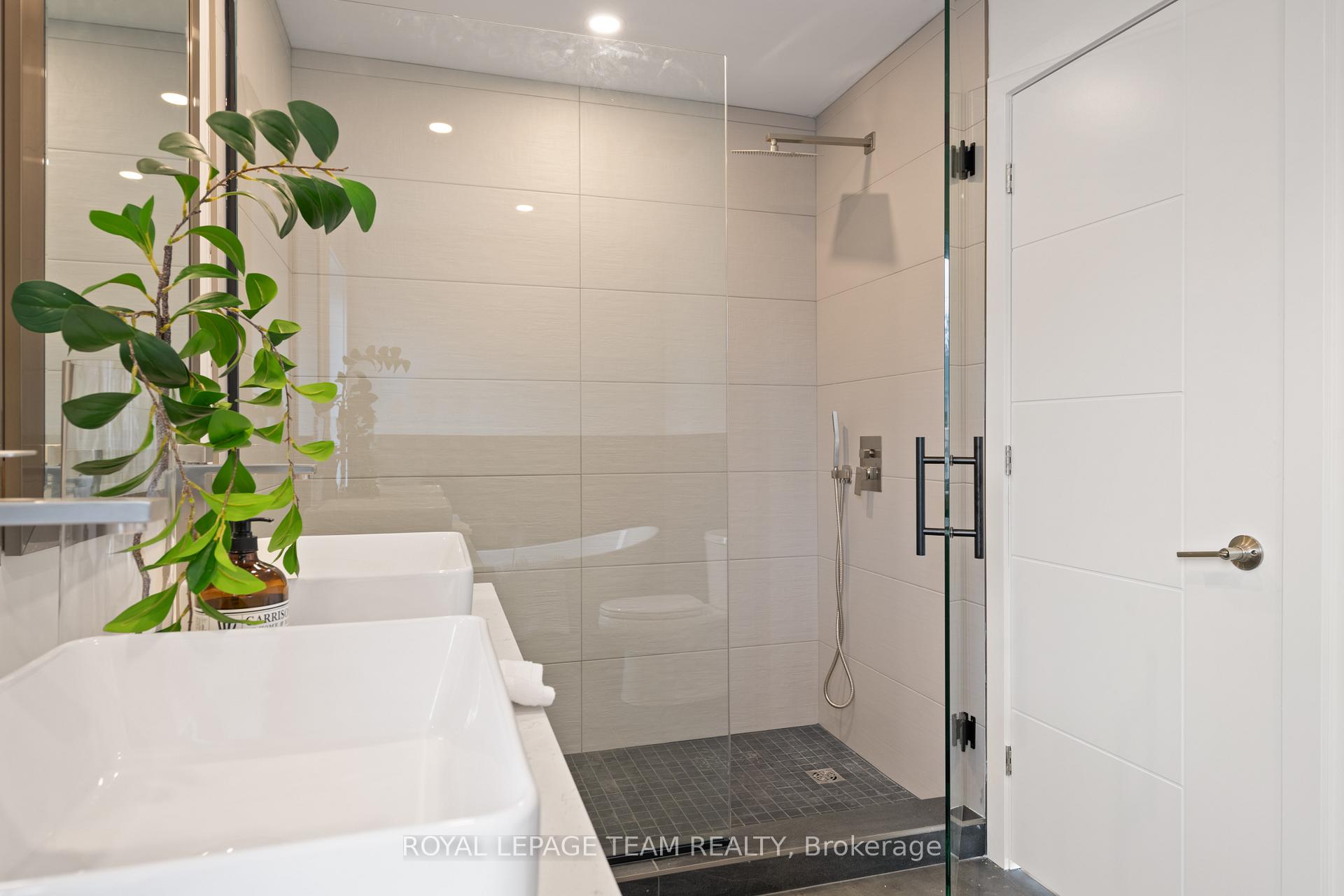Photo 23 of 160 Prince Albert Street, Ottawa, Overbrook/Castle Heights — HOMEH