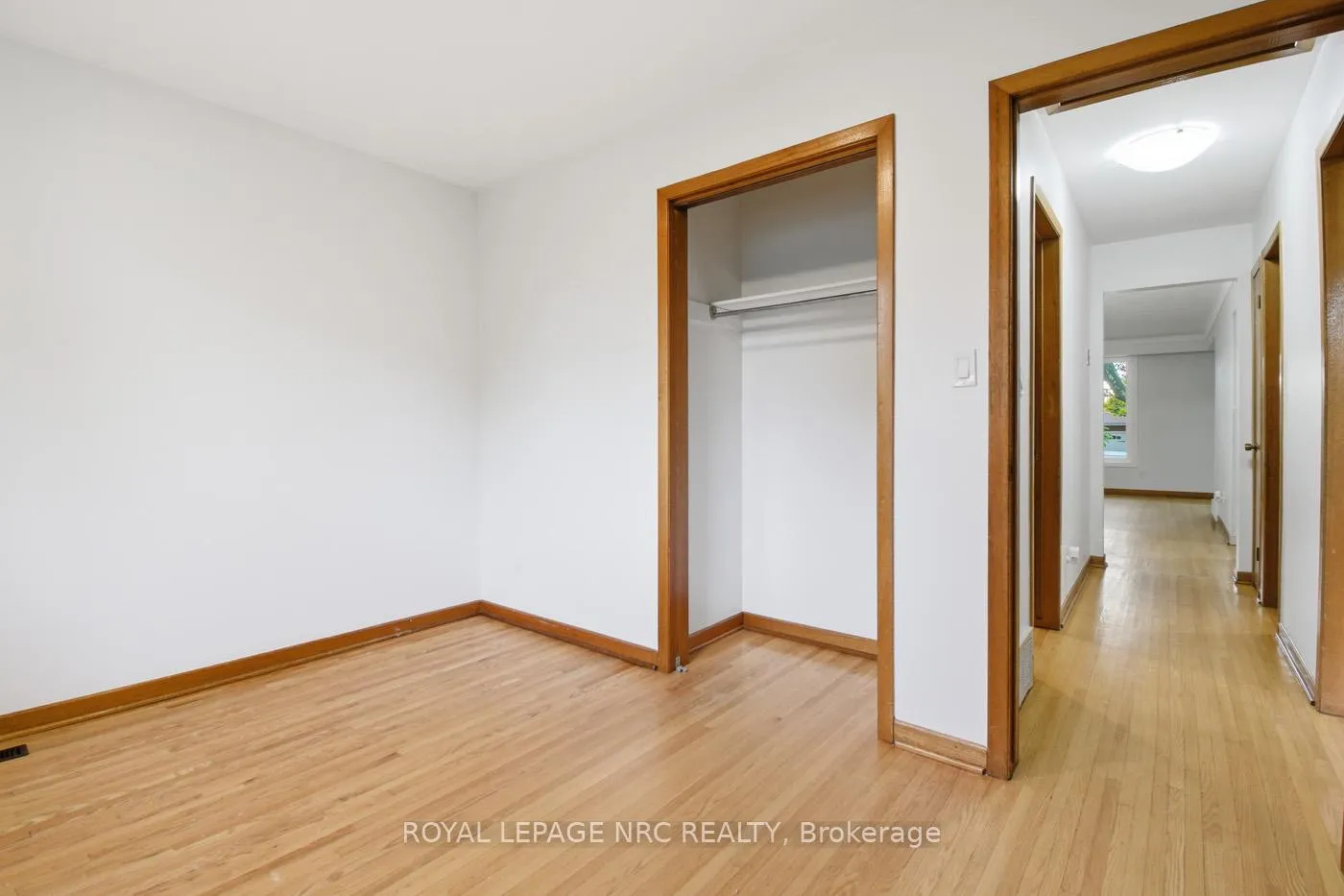 Photo 16 of 4448 Meadowvale Drive, Niagara Falls, Morrison — HOMEH