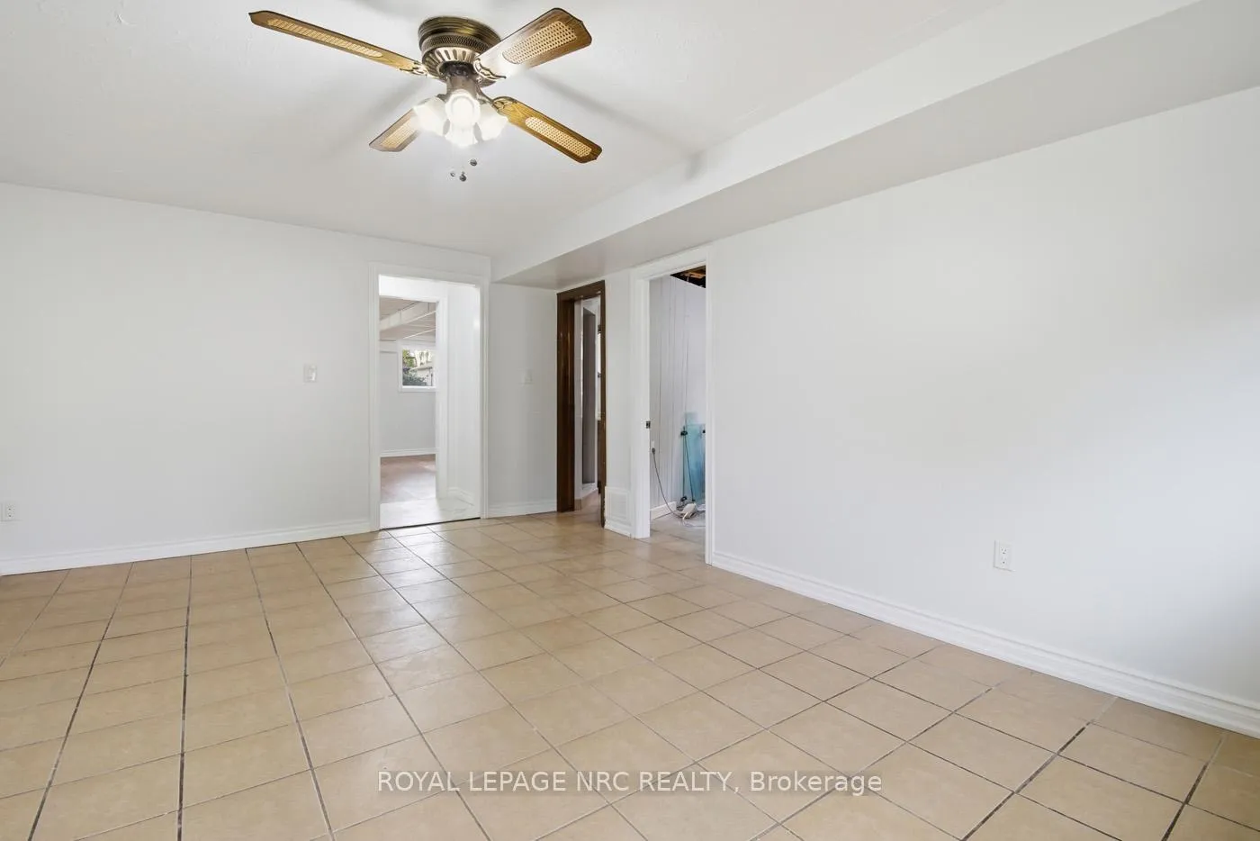 Photo 22 of 4448 Meadowvale Drive, Niagara Falls, Morrison — HOMEH