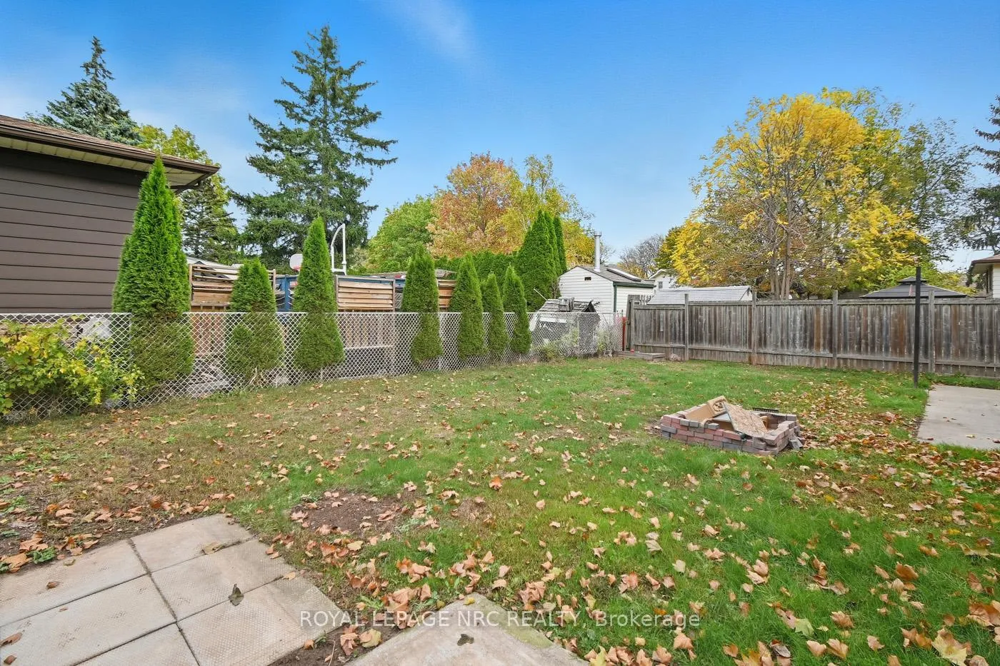 Photo 27 of 4448 Meadowvale Drive, Niagara Falls, Morrison — HOMEH