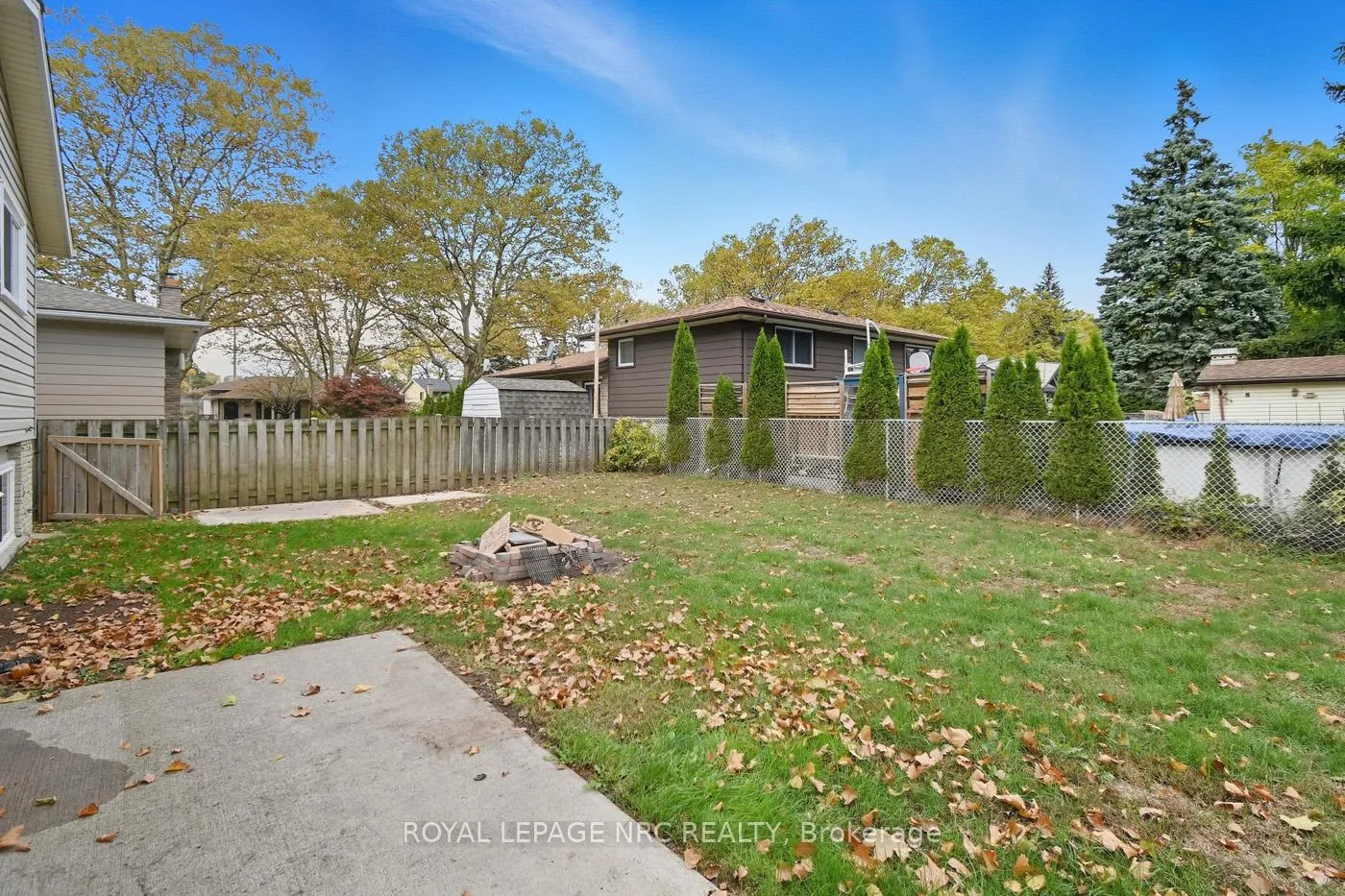 Photo 29 of 4448 Meadowvale Drive, Niagara Falls, Morrison — HOMEH