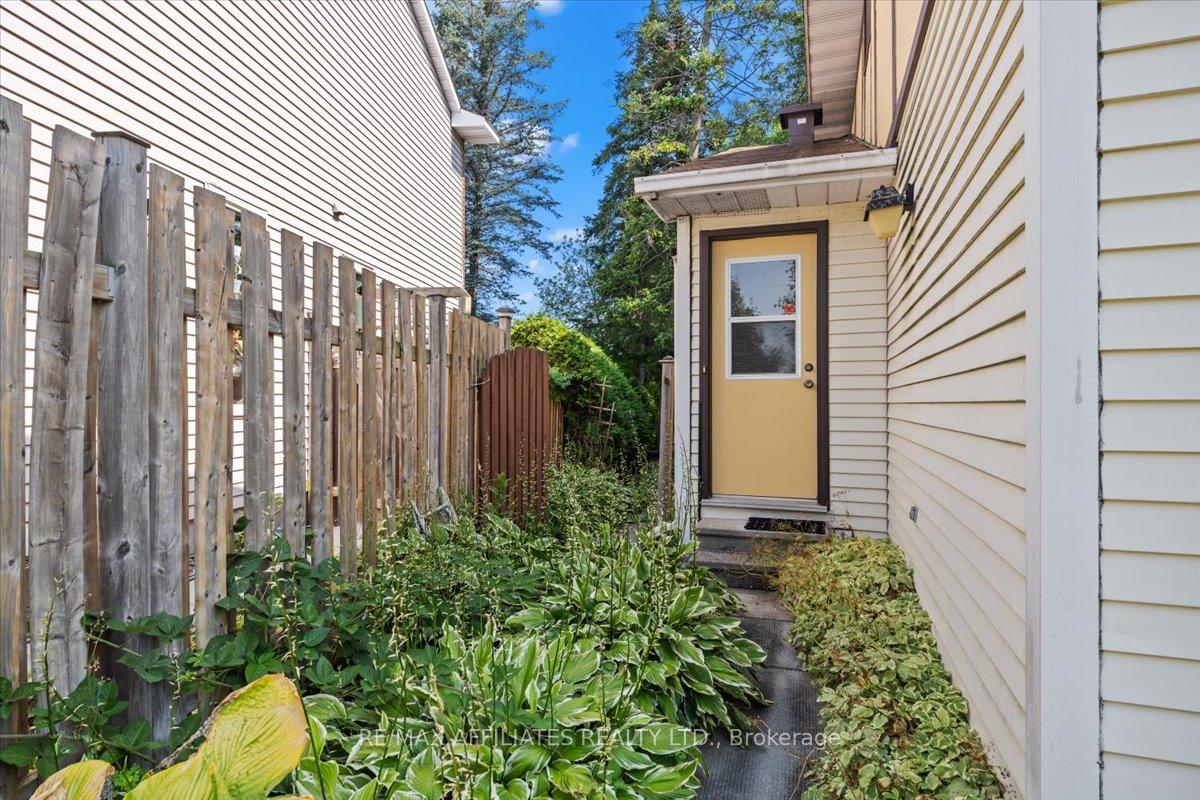 Photo 35 of 1080 St Lucia Place, Ottawa, Convent Glen North — HOMEH