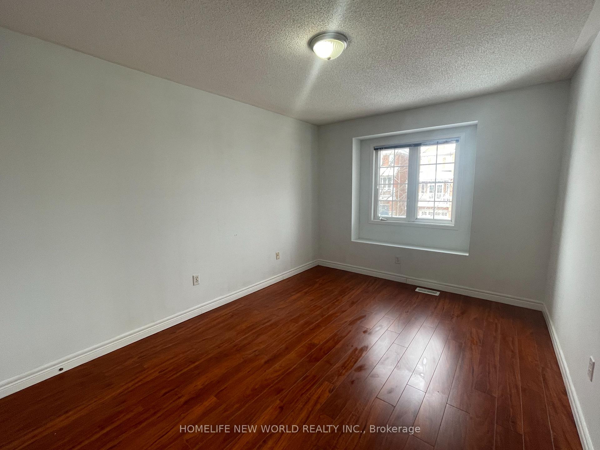 Photo 23 of 103 Gable Avenue, Markham, Berczy — HOMEH