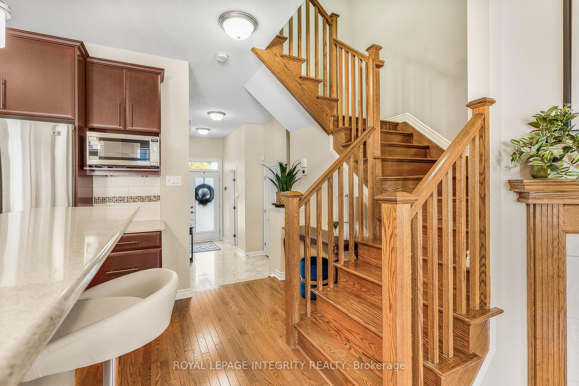 Photo 19 of 532 Rochefort Circle, Ottawa, Avalon West — HOMEH
