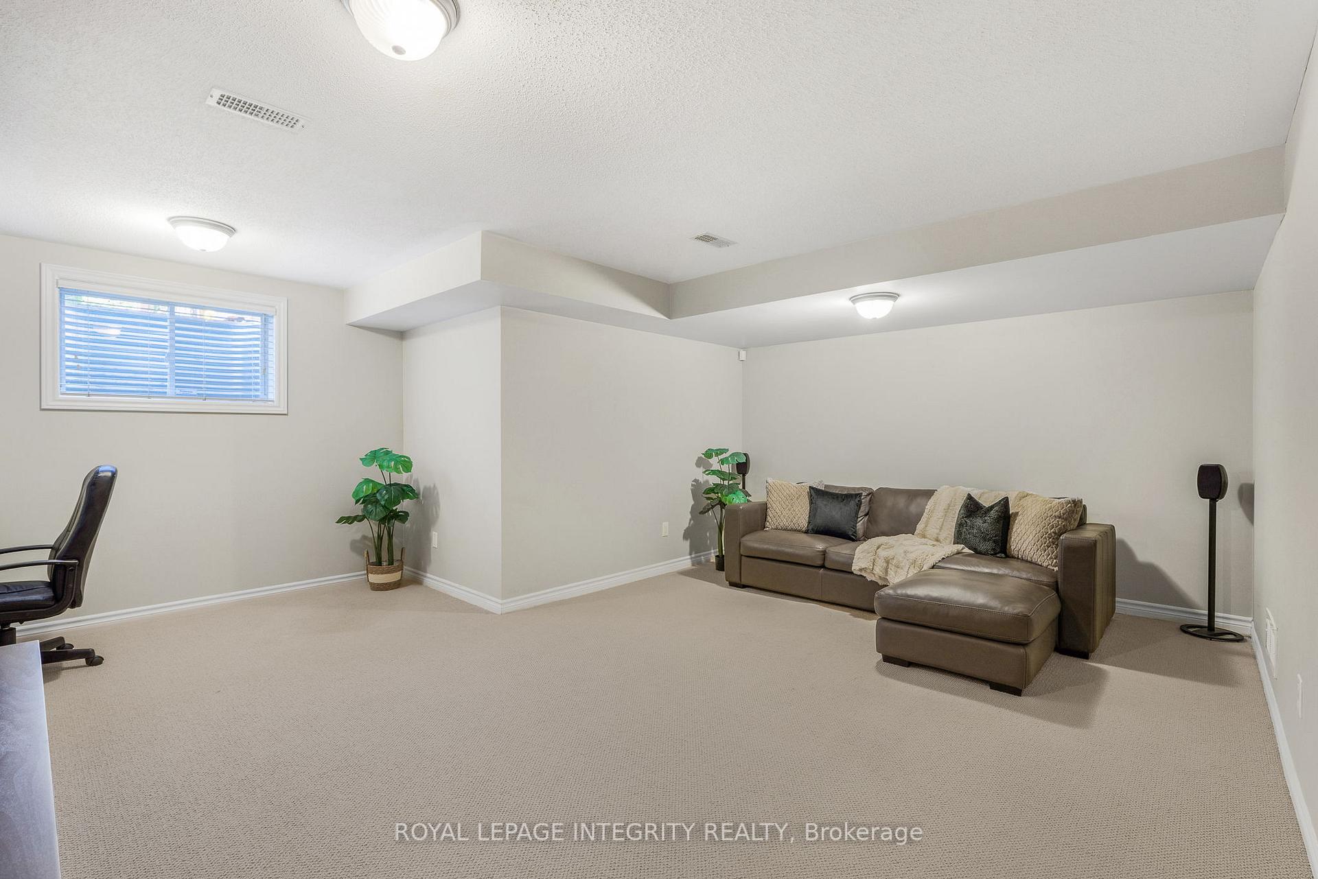 Photo 27 of 532 Rochefort Circle, Ottawa, Avalon West — HOMEH