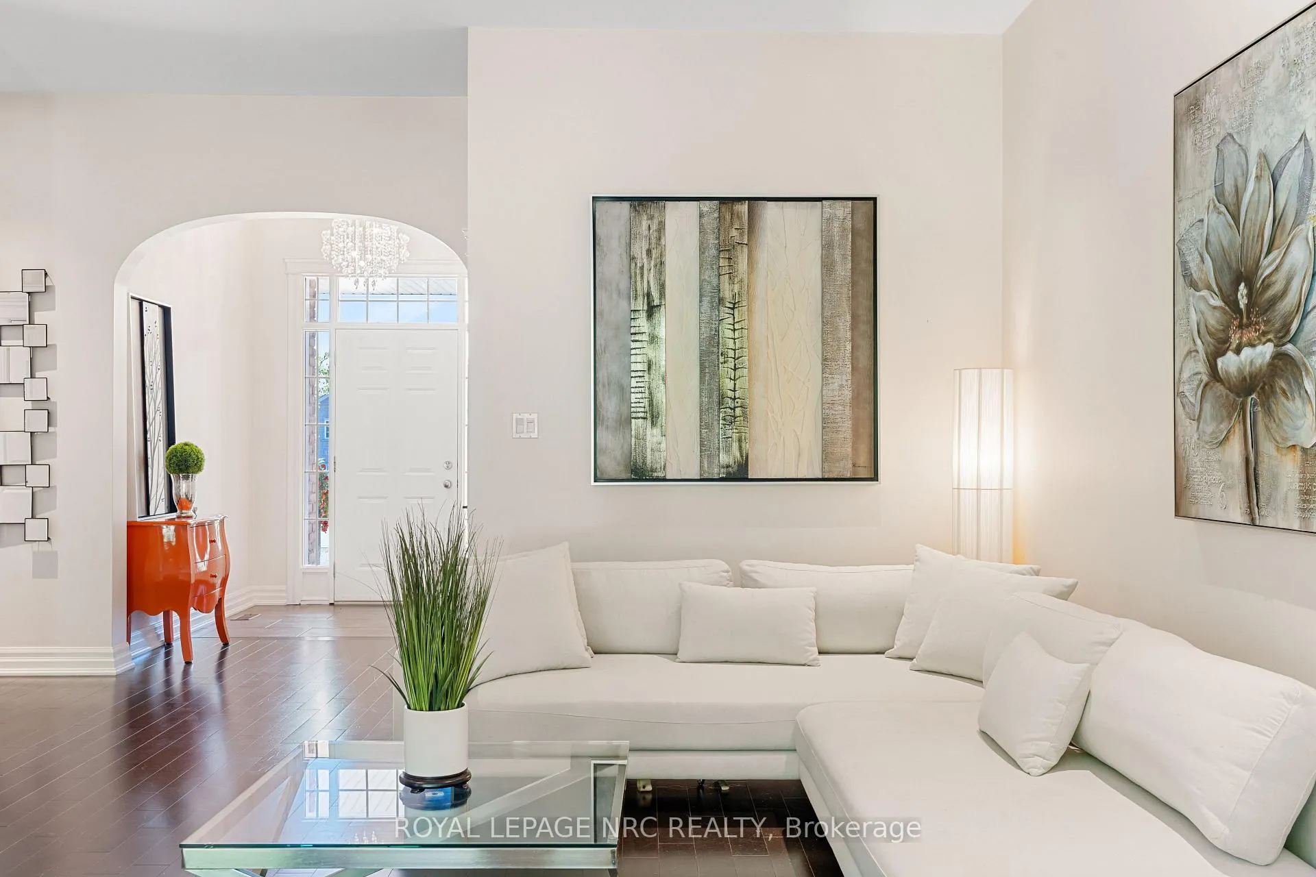 Photo 5 of 3505 Matthews Drive, Niagara Falls, Mt. Carmel — HOMEH
