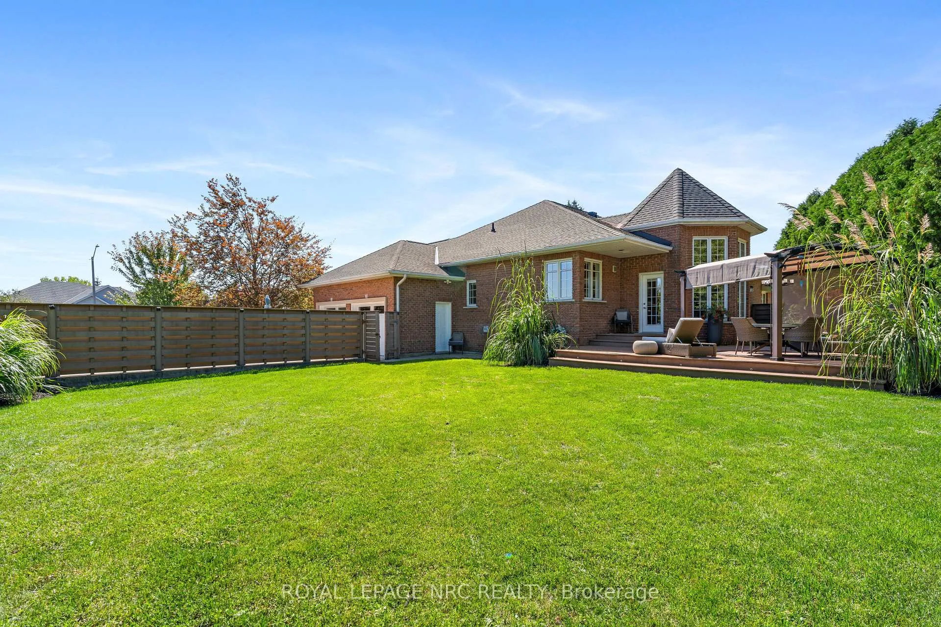 Photo 17 of 3505 Matthews Drive, Niagara Falls, Mt. Carmel — HOMEH