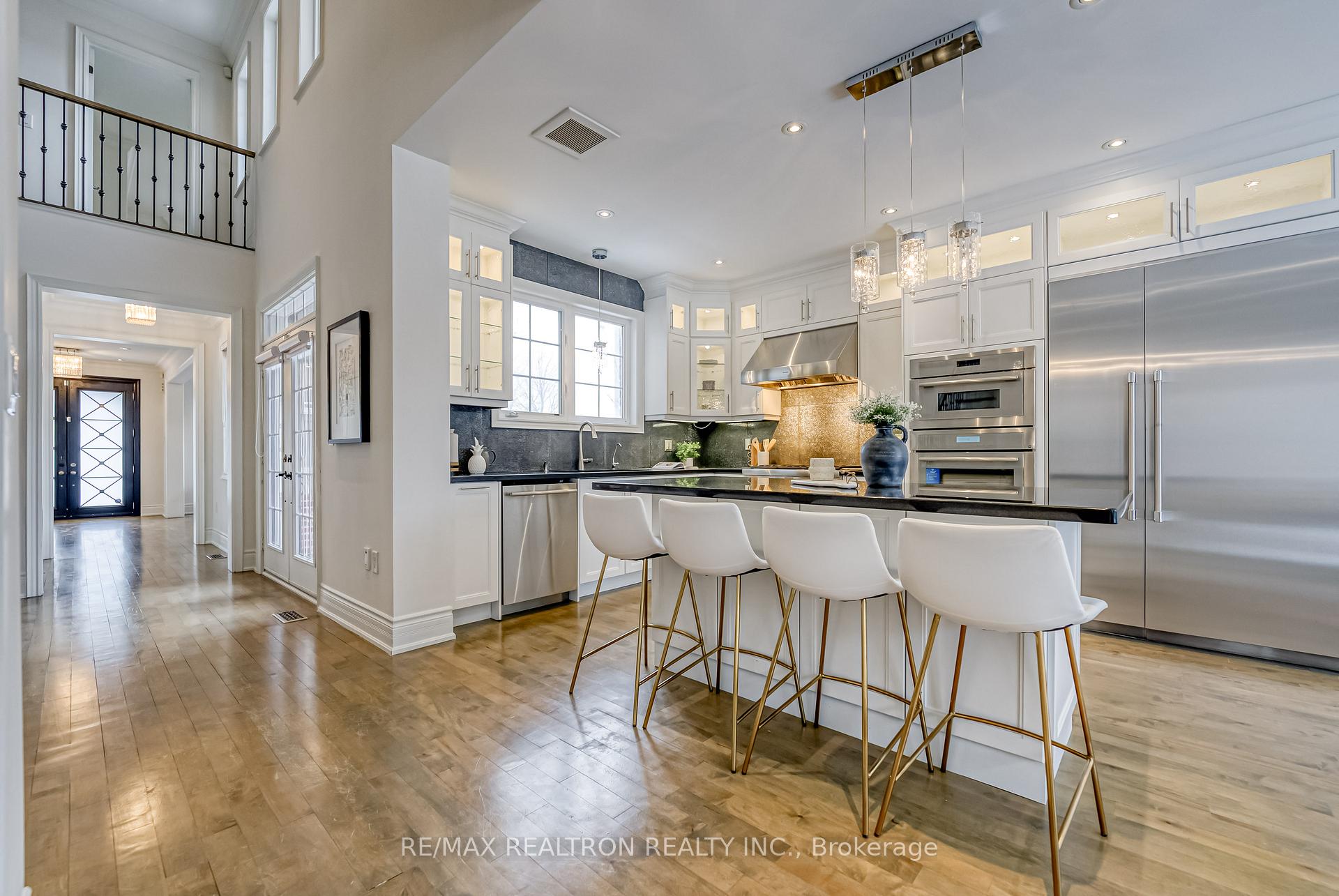 Photo 4 of 93 Walter Scott Crescent, Markham, Victoria Square — HOMEH