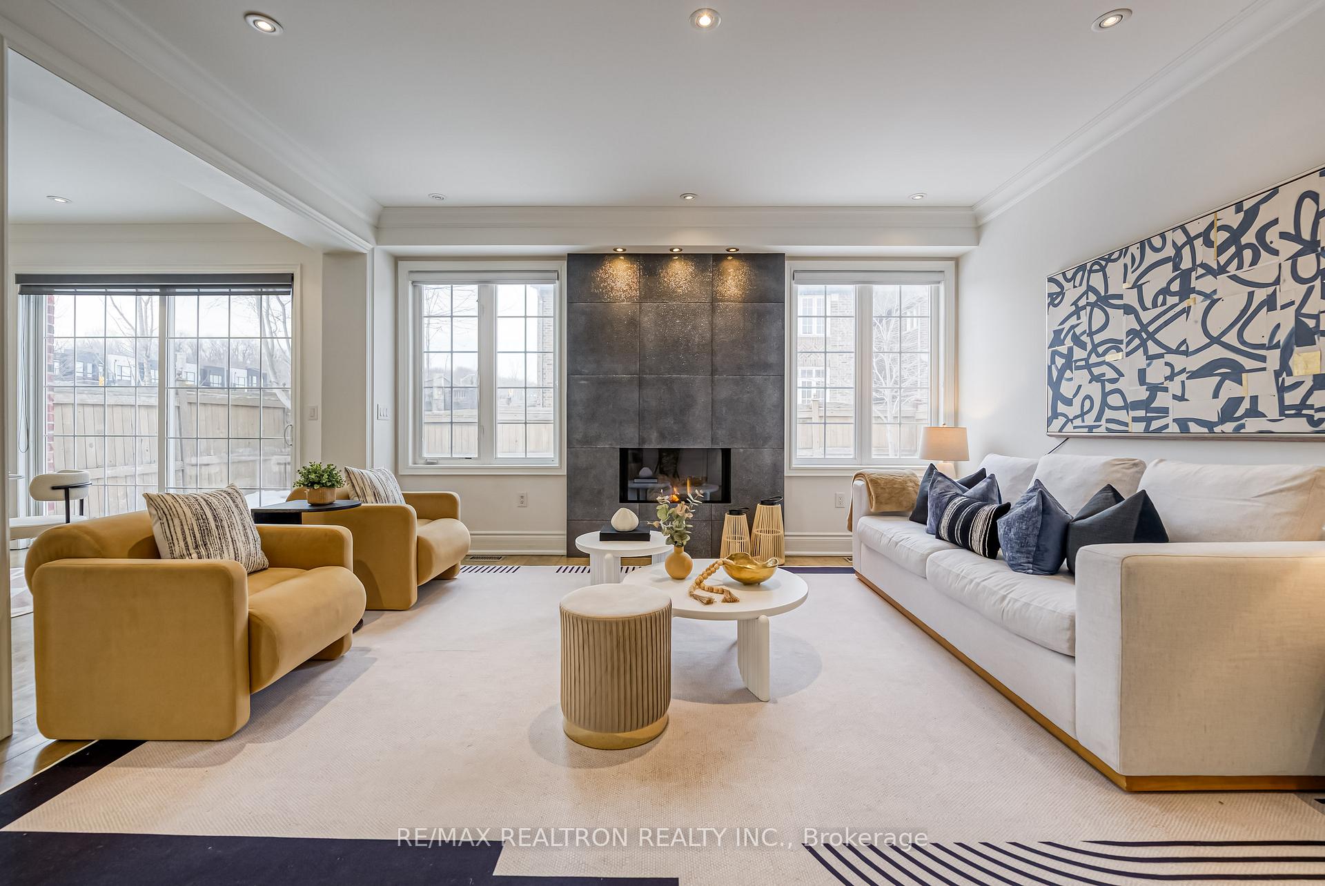 Photo 6 of 93 Walter Scott Crescent, Markham, Victoria Square — HOMEH