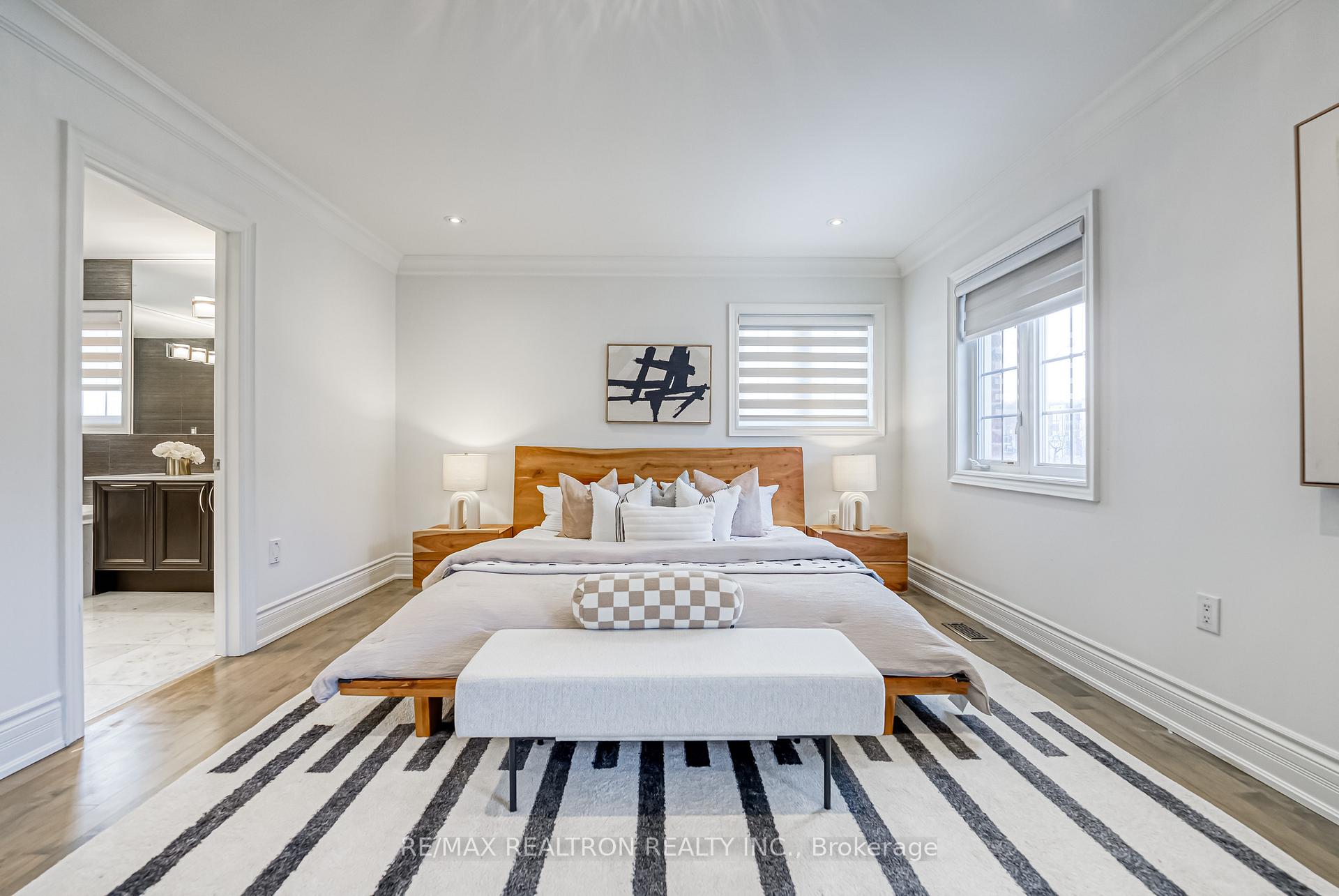 Photo 13 of 93 Walter Scott Crescent, Markham, Victoria Square — HOMEH