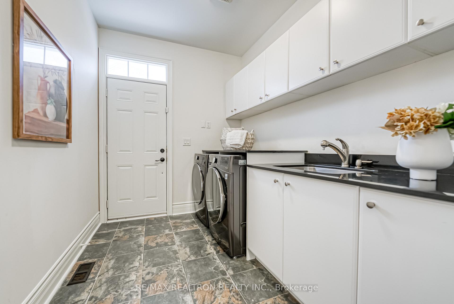 Photo 24 of 93 Walter Scott Crescent, Markham, Victoria Square — HOMEH