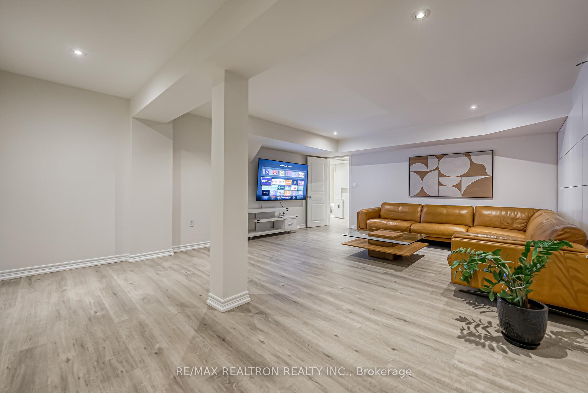 Photo 25 of 93 Walter Scott Crescent, Markham, Victoria Square — HOMEH