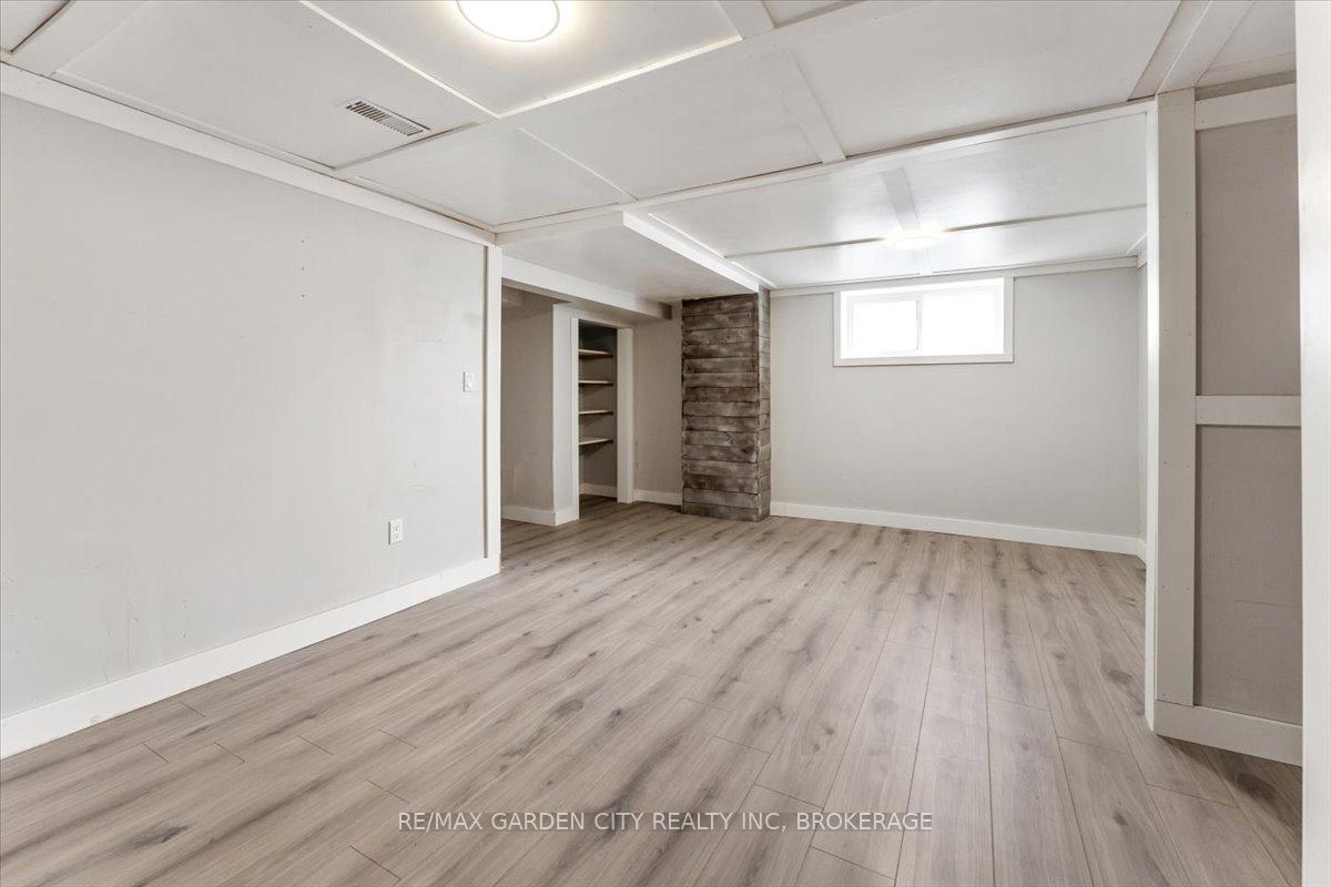 Photo 29 of 41 Emmett Street, Pelham, Fonthill — HOMEH