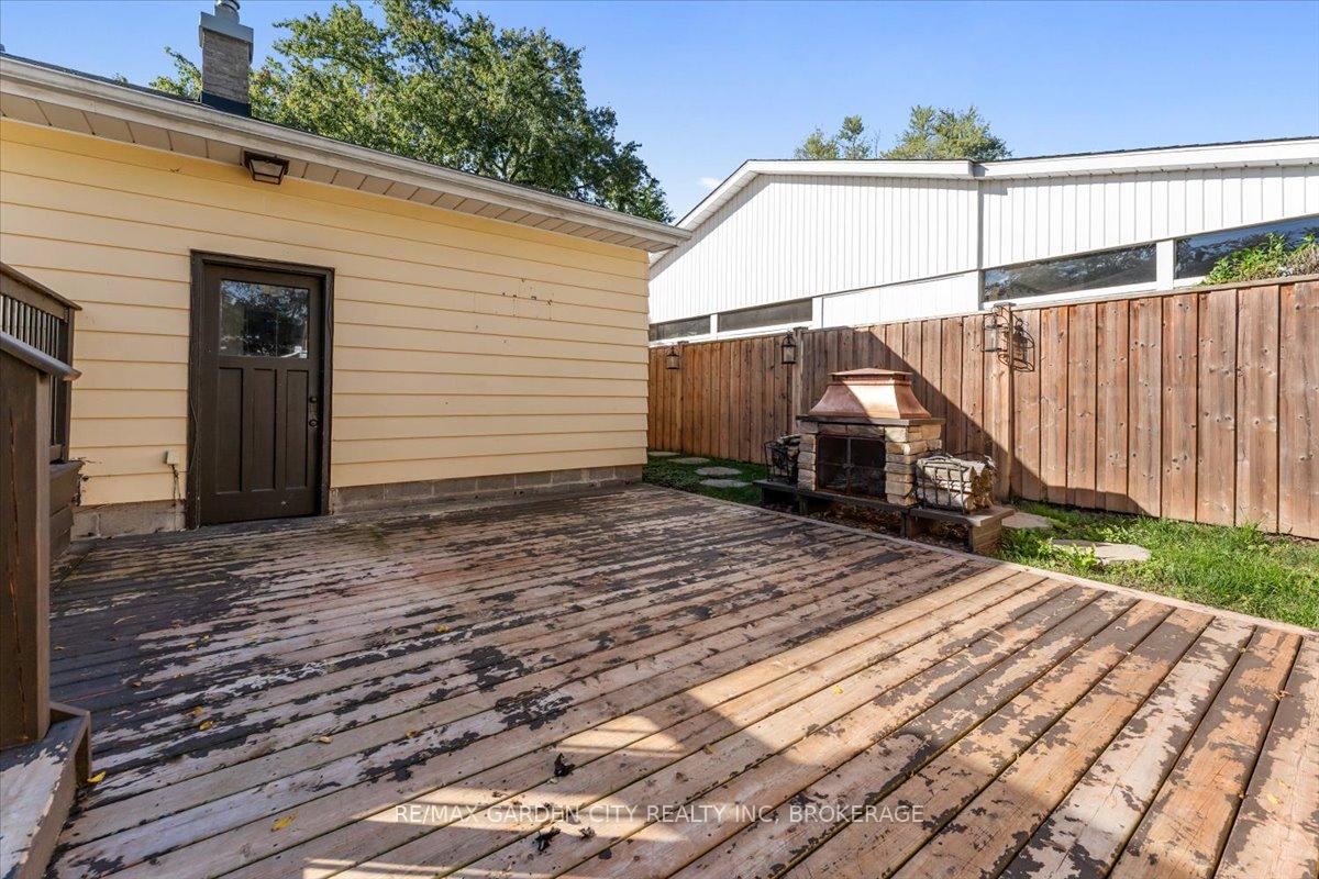 Photo 36 of 41 Emmett Street, Pelham, Fonthill — HOMEH