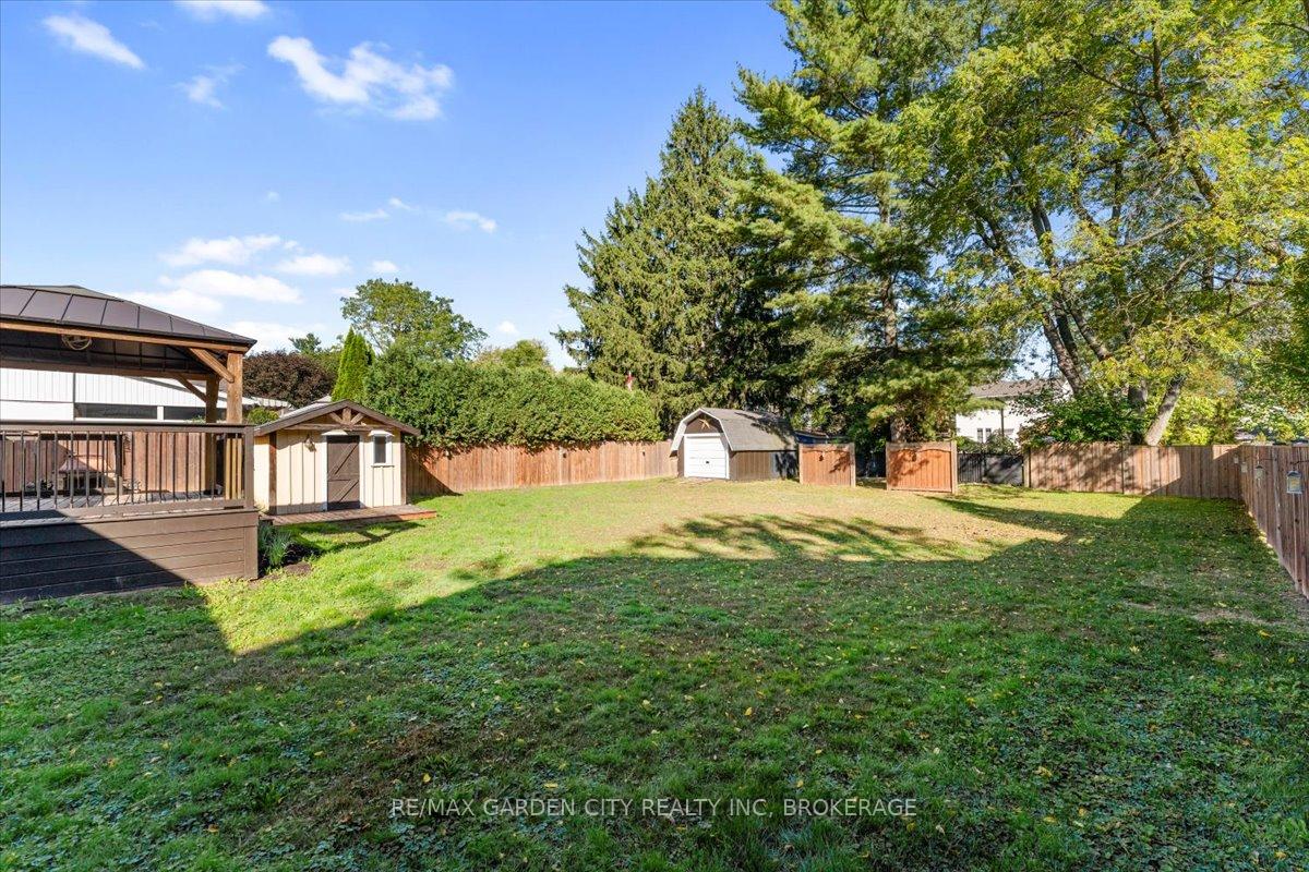 Photo 39 of 41 Emmett Street, Pelham, Fonthill — HOMEH
