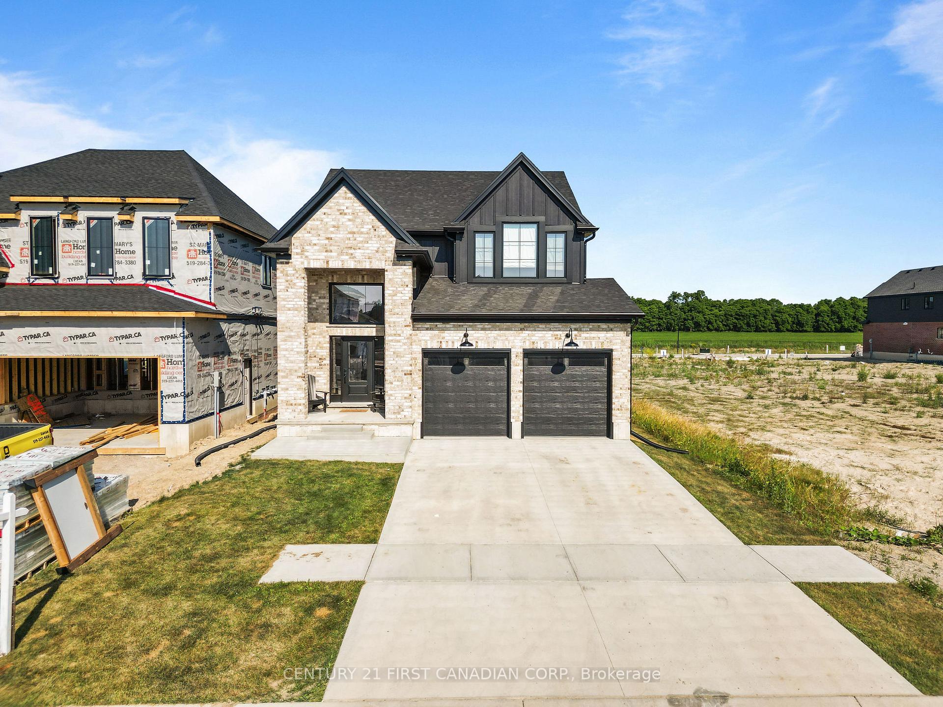 Photo 4 of 10 Sheldabren Street, North Middlesex, Alisa Craig — HOMEH