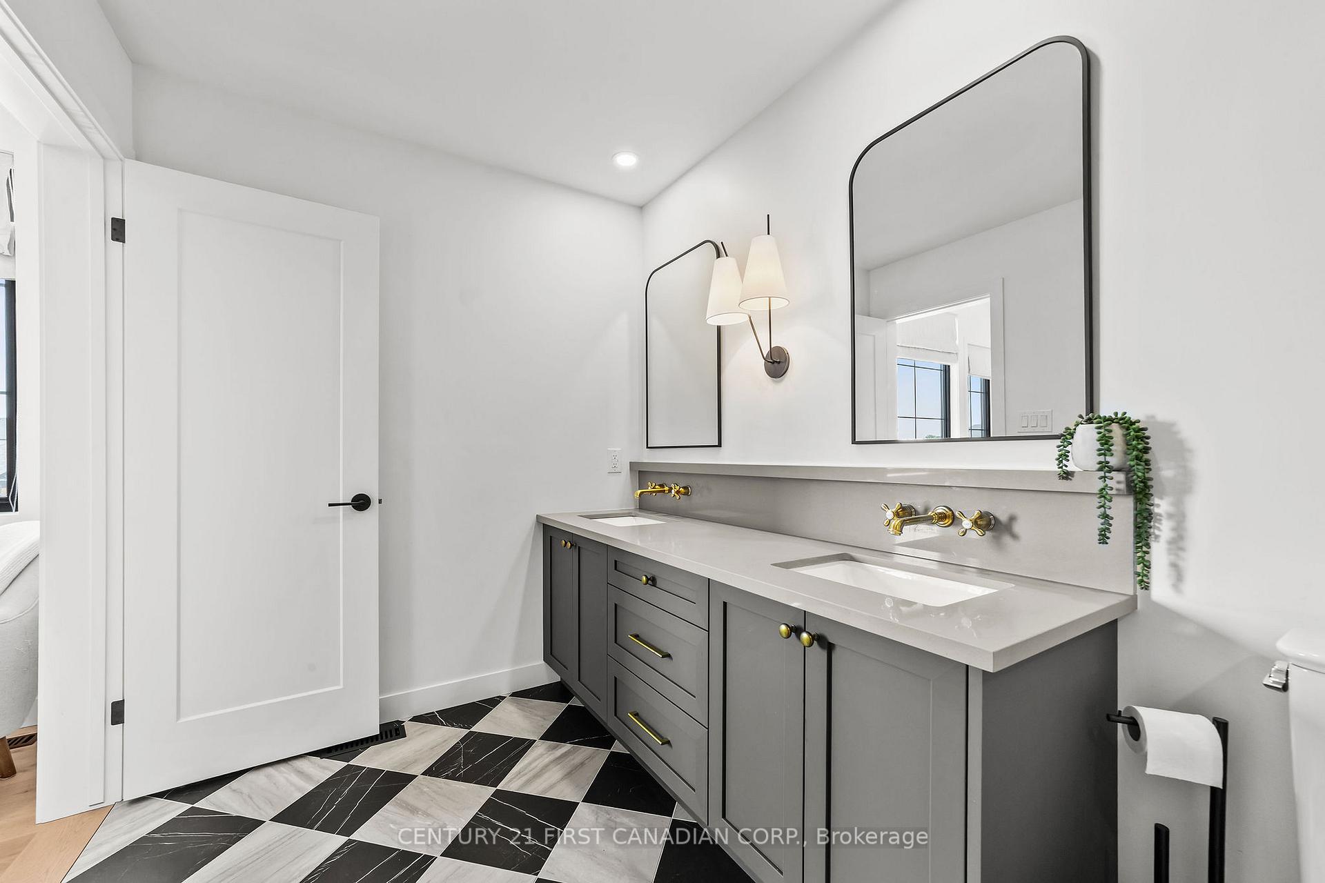 Photo 43 of 10 Sheldabren Street, North Middlesex, Alisa Craig — HOMEH