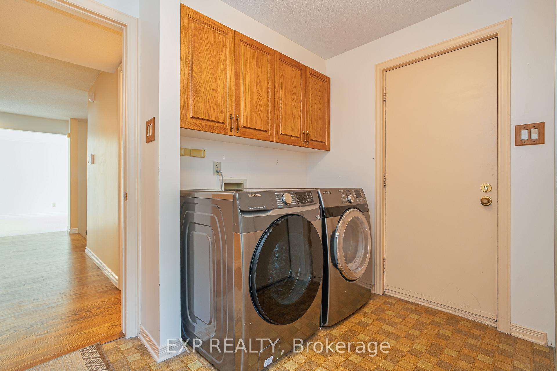 Photo 19 of 1874 Robinwood Place, Ottawa, Chapel Hill — HOMEH