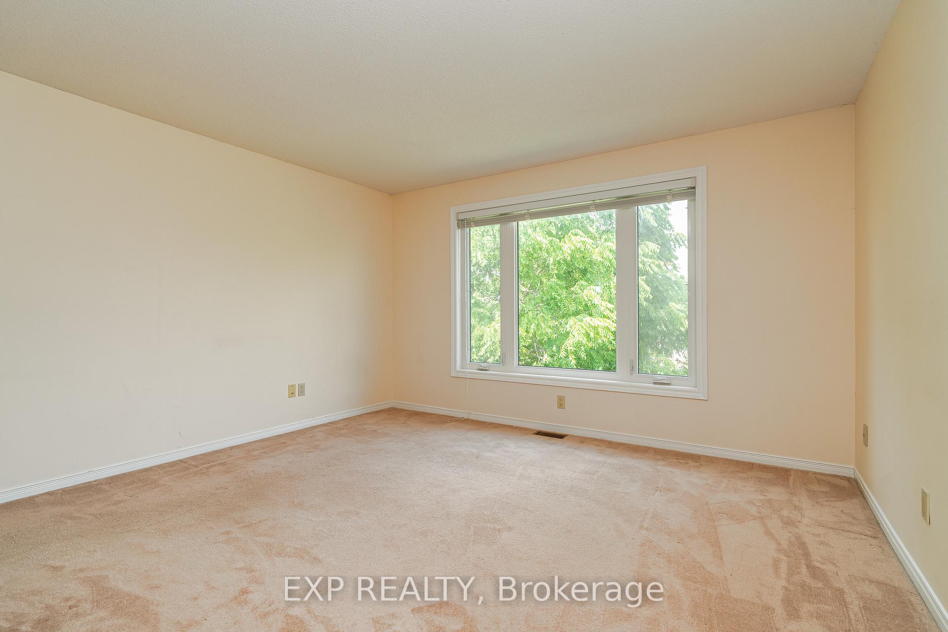 Photo 22 of 1874 Robinwood Place, Ottawa, Chapel Hill — HOMEH