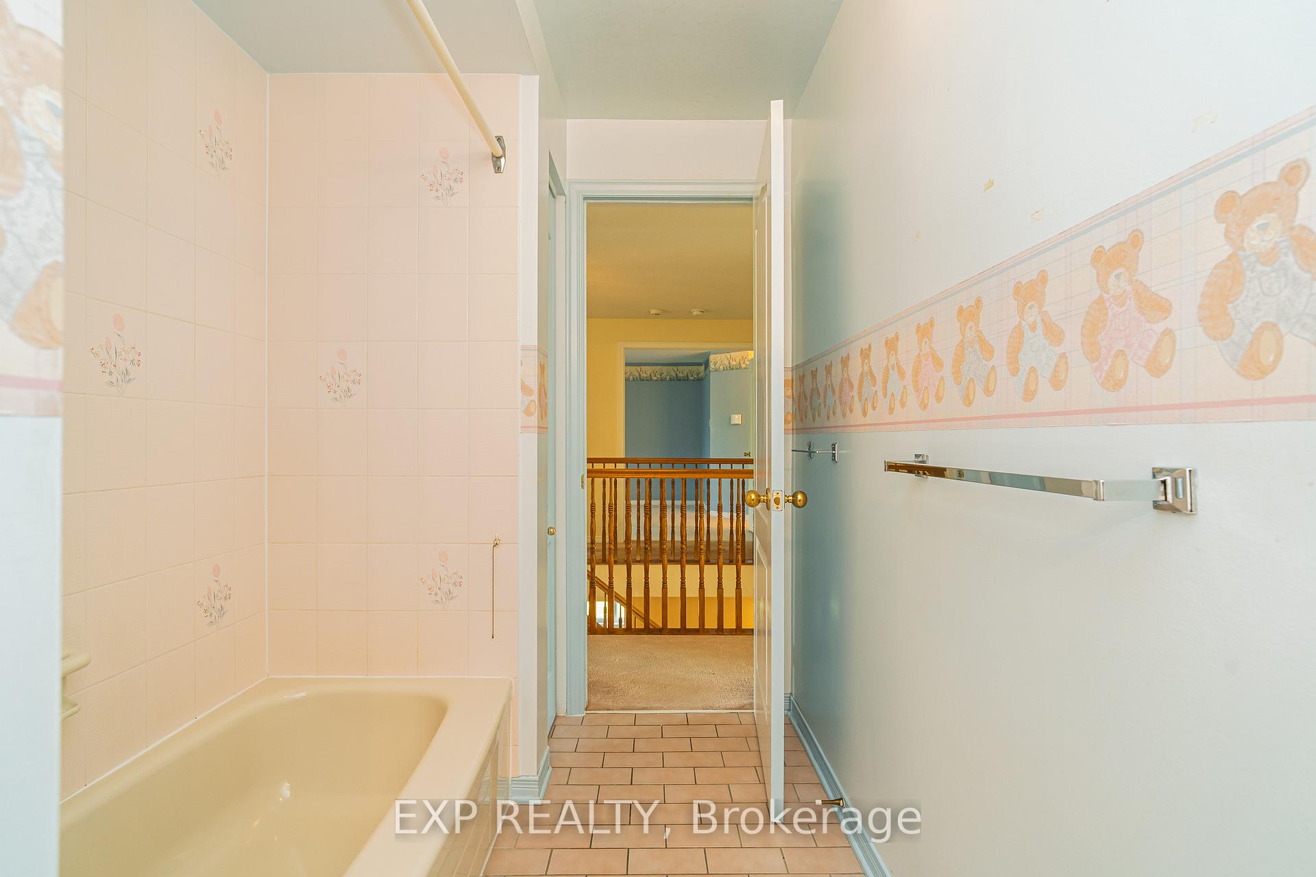 Photo 26 of 1874 Robinwood Place, Ottawa, Chapel Hill — HOMEH