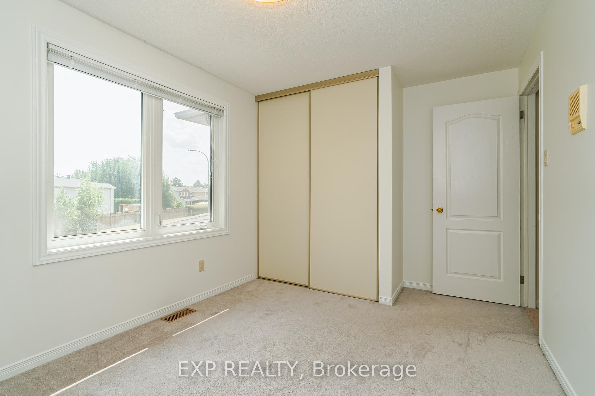 Photo 30 of 1874 Robinwood Place, Ottawa, Chapel Hill — HOMEH