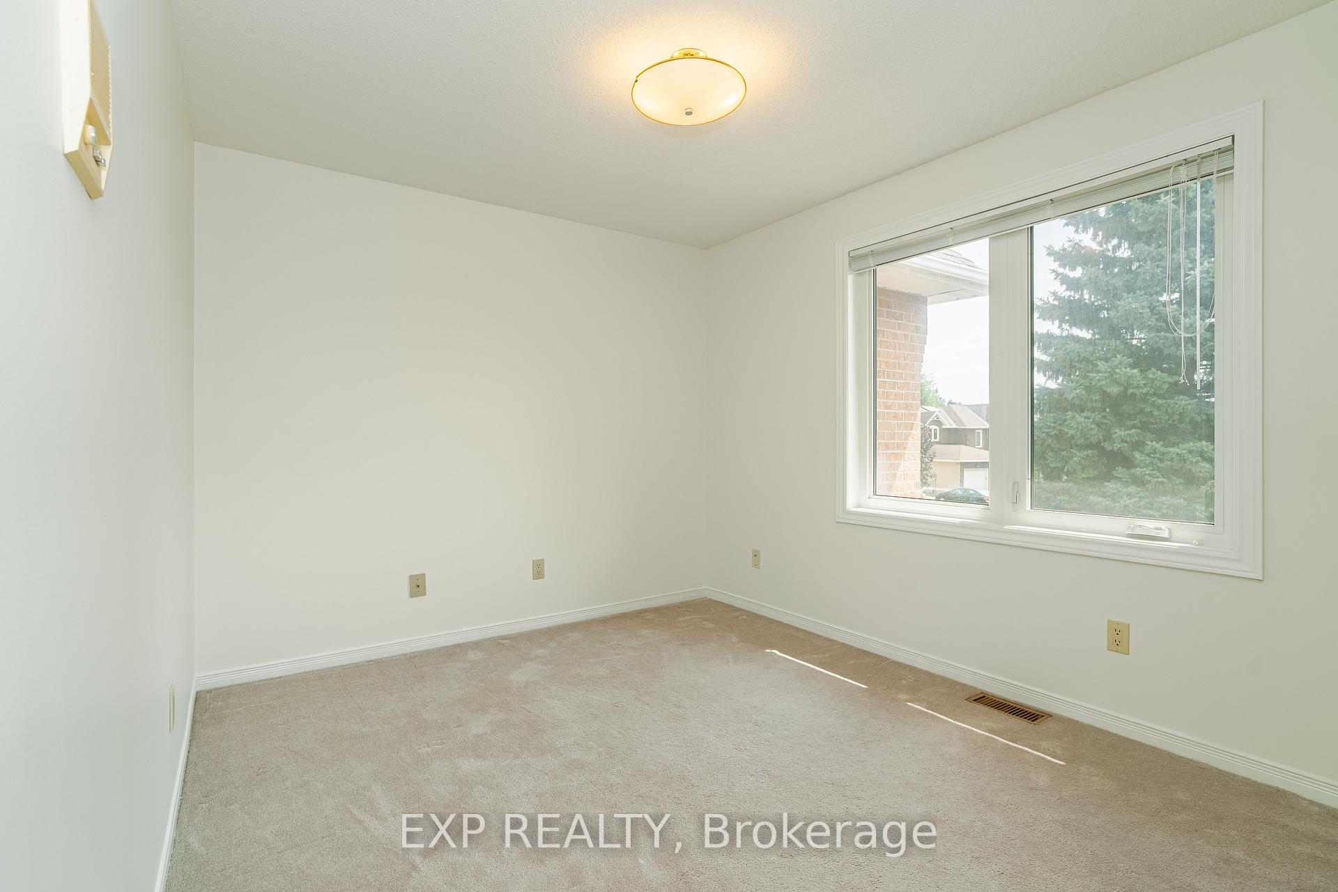 Photo 31 of 1874 Robinwood Place, Ottawa, Chapel Hill — HOMEH