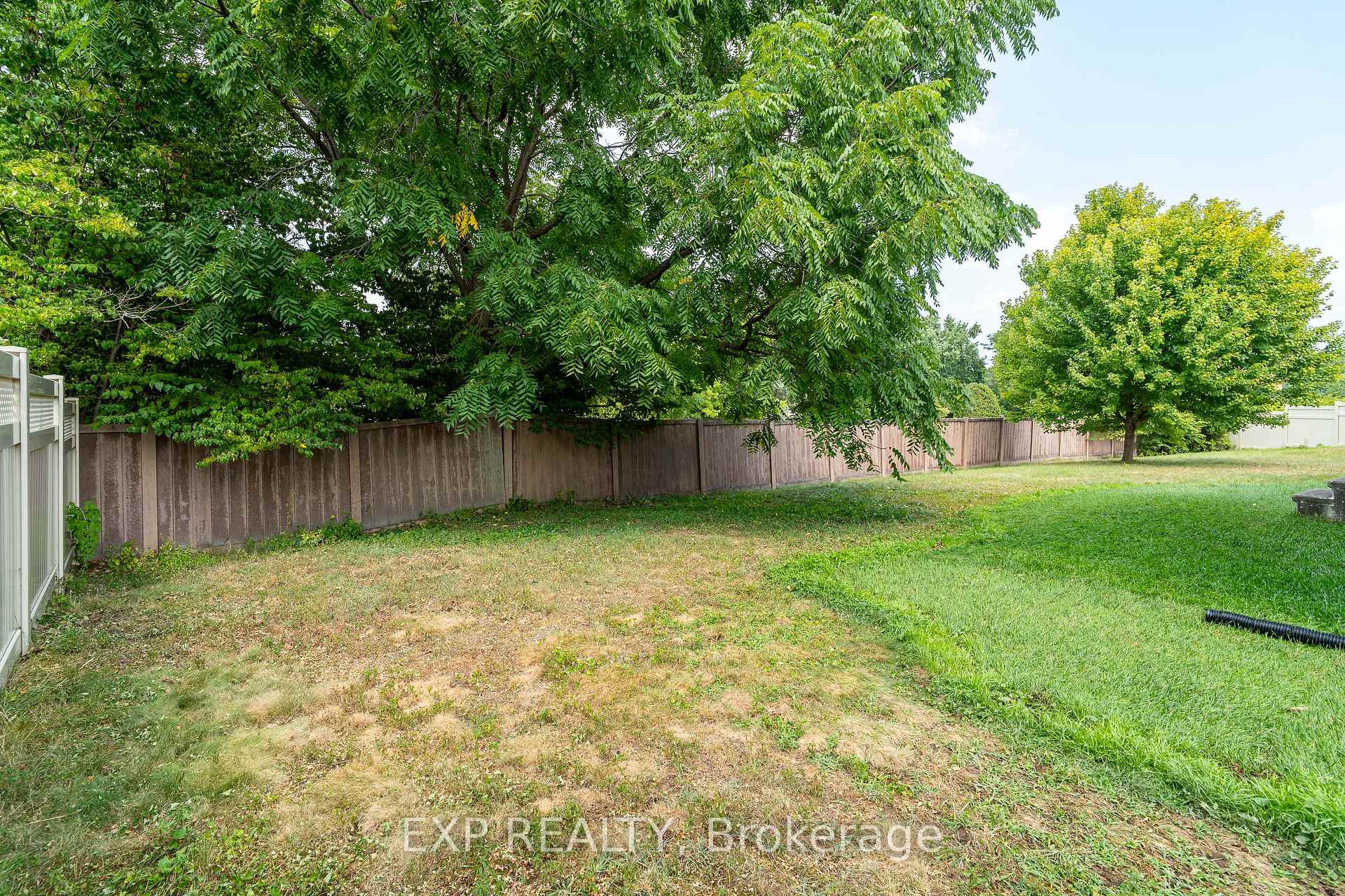 Photo 44 of 1874 Robinwood Place, Ottawa, Chapel Hill — HOMEH