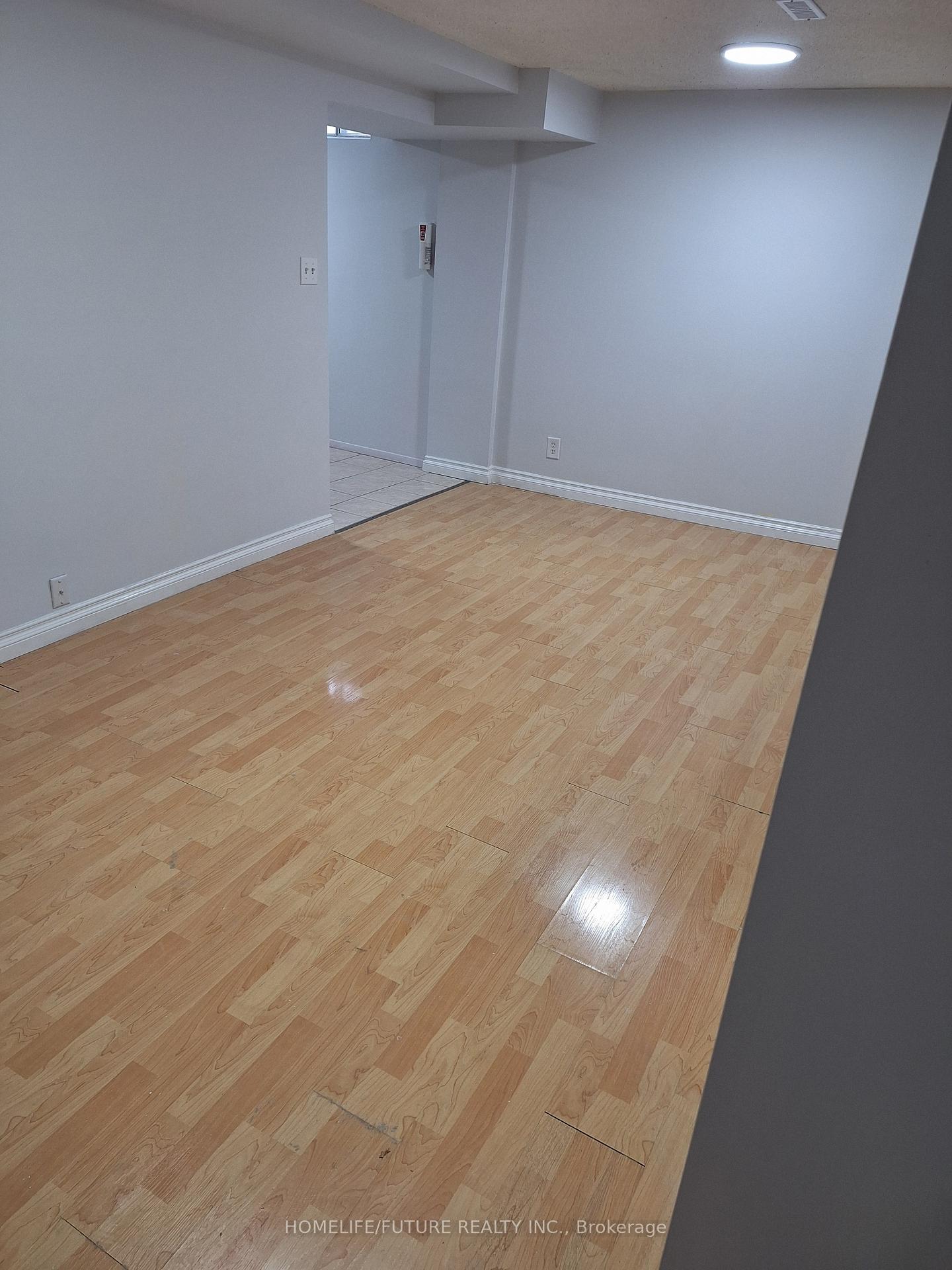 Photo 10 of Unit Bsmt, 81 William Honey Crescent, Markham, Middlefield — HOMEH