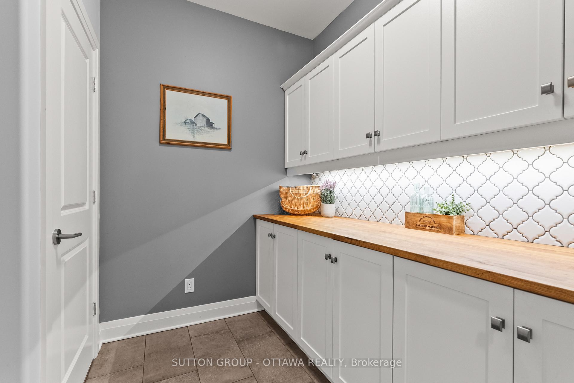 Photo 14 of 203 Mcgill Road, Augusta, Augusta Twp — HOMEH