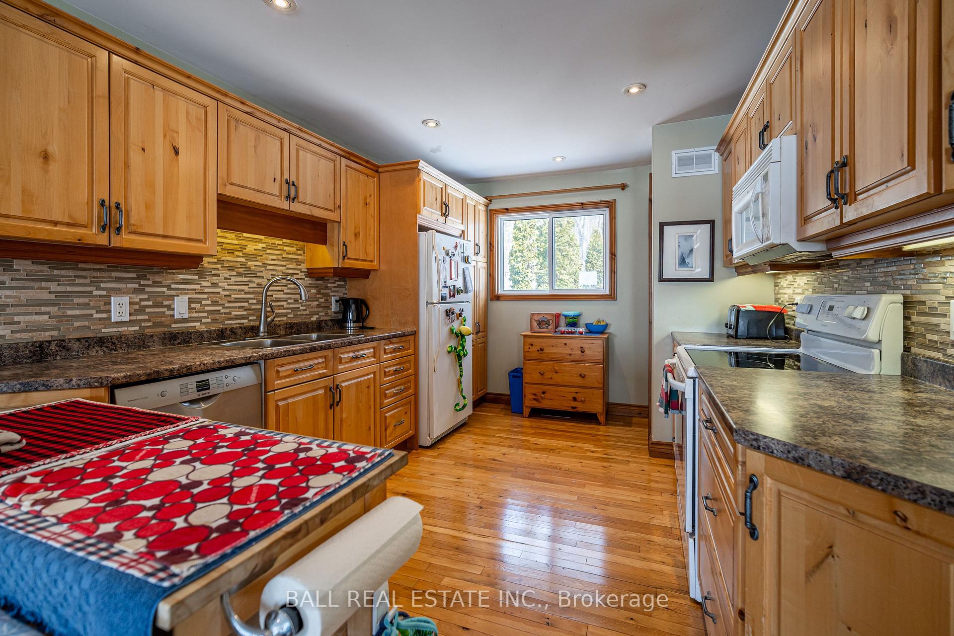 Photo 16 of 79 Hulls Road, North Kawartha — HOMEH
