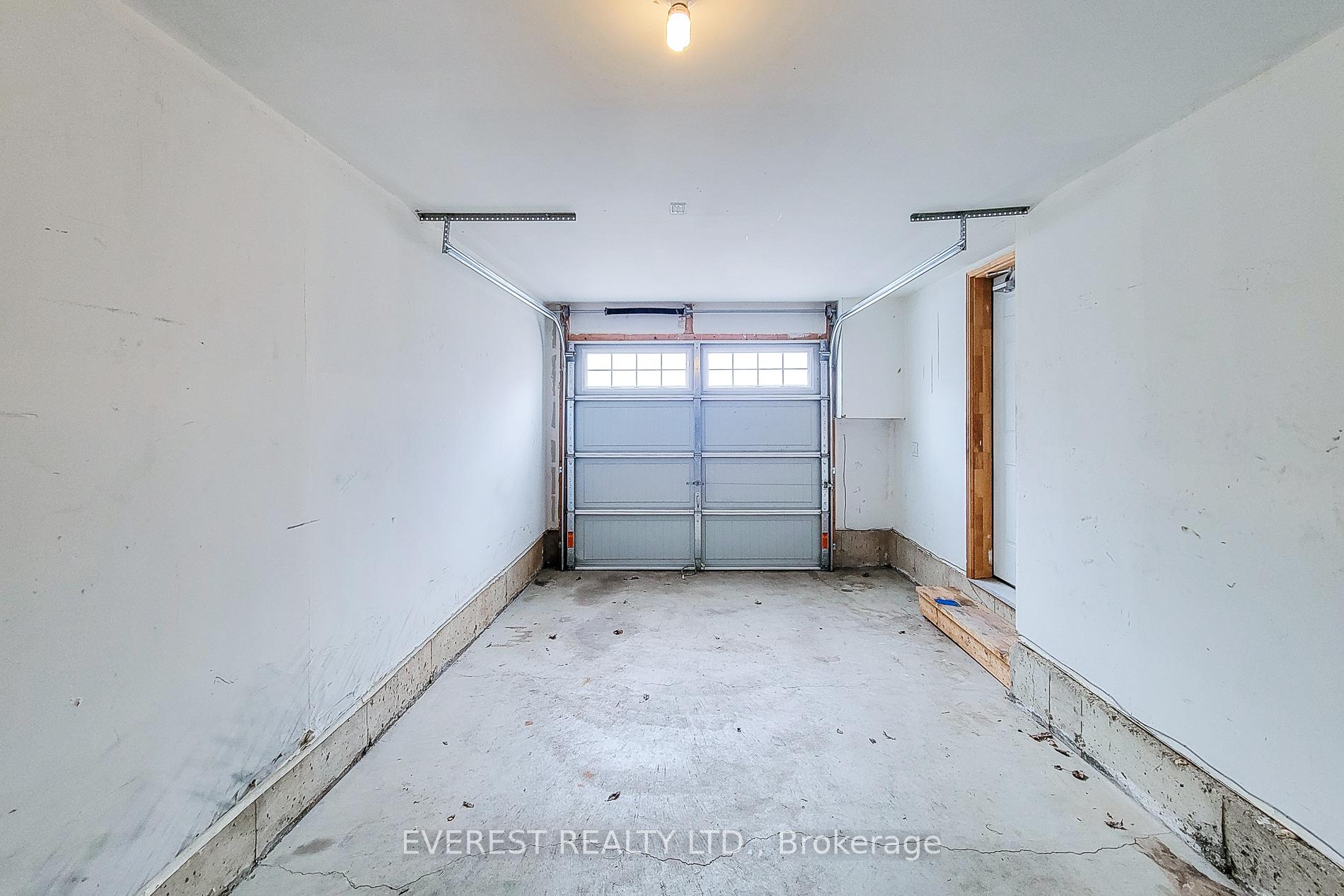 Photo 34 of Unit 80, 165 Hampshire Way, Milton, Dempsey — HOMEH