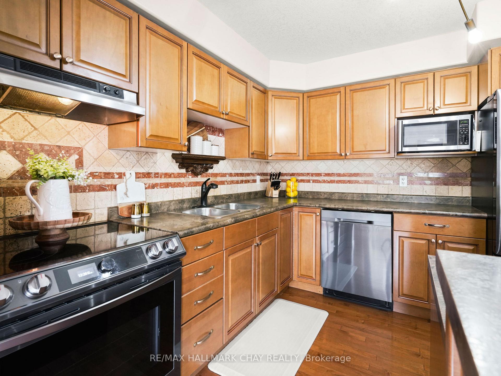 Photo 10 of 83 Warman Street, New Tecumseth, Alliston — HOMEH