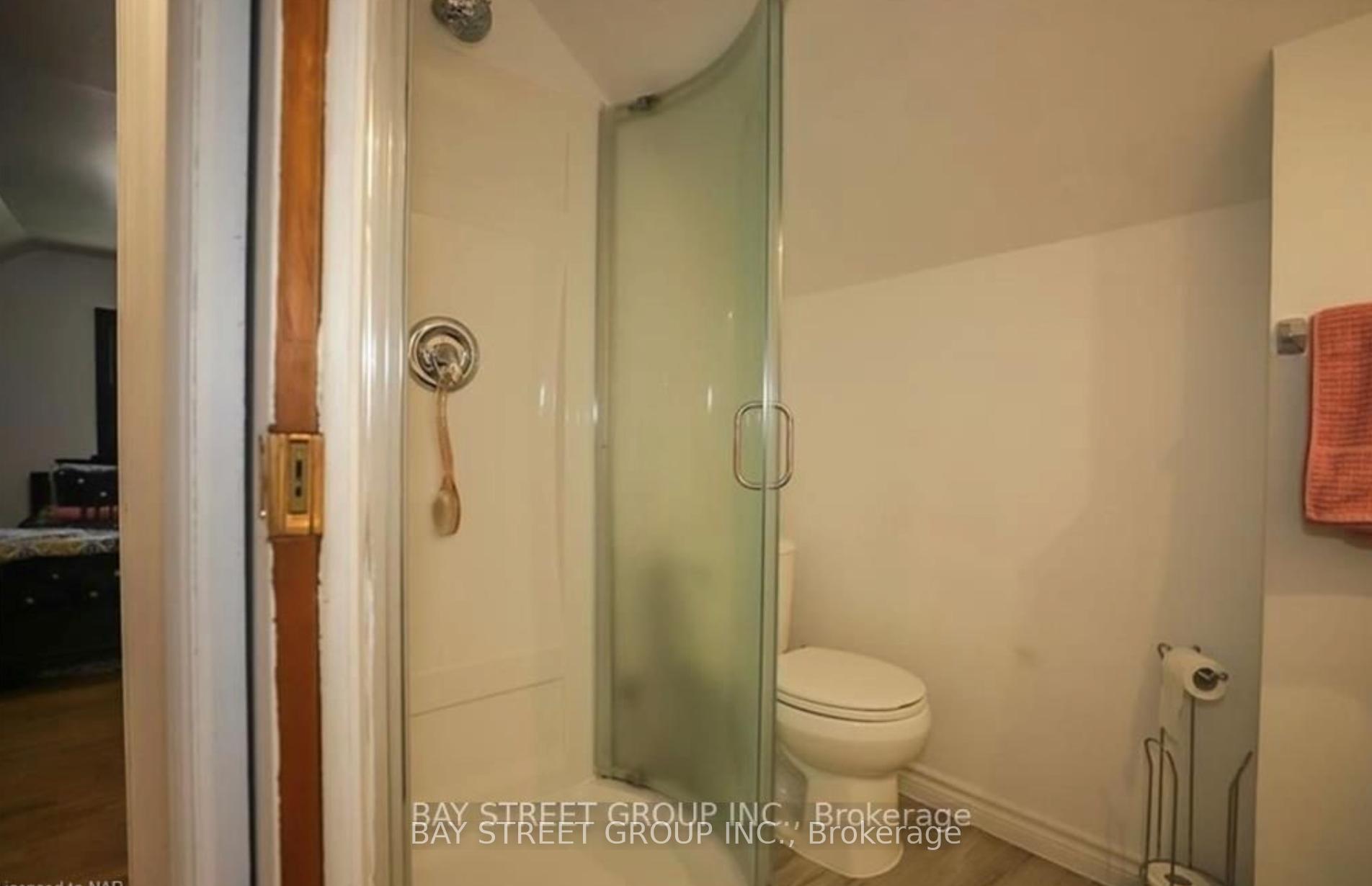 Photo 24 of 6565 Stamford Green Drive, Niagara Falls, Stamford — HOMEH