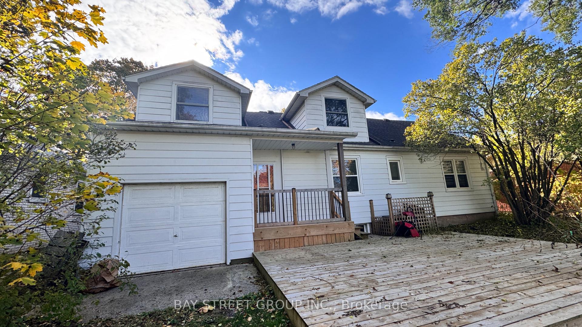 Photo 32 of 6565 Stamford Green Drive, Niagara Falls, Stamford — HOMEH