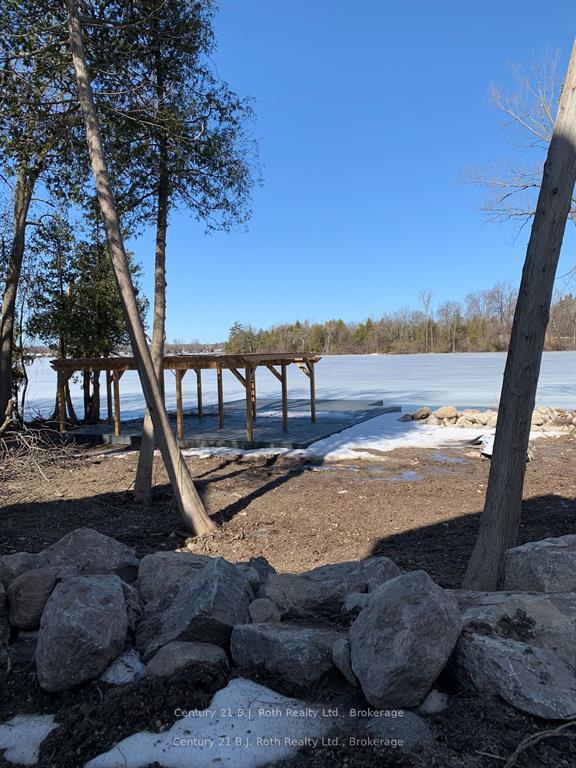 Photo 21 of 15 Ruby Crescent, Orillia — HOMEH