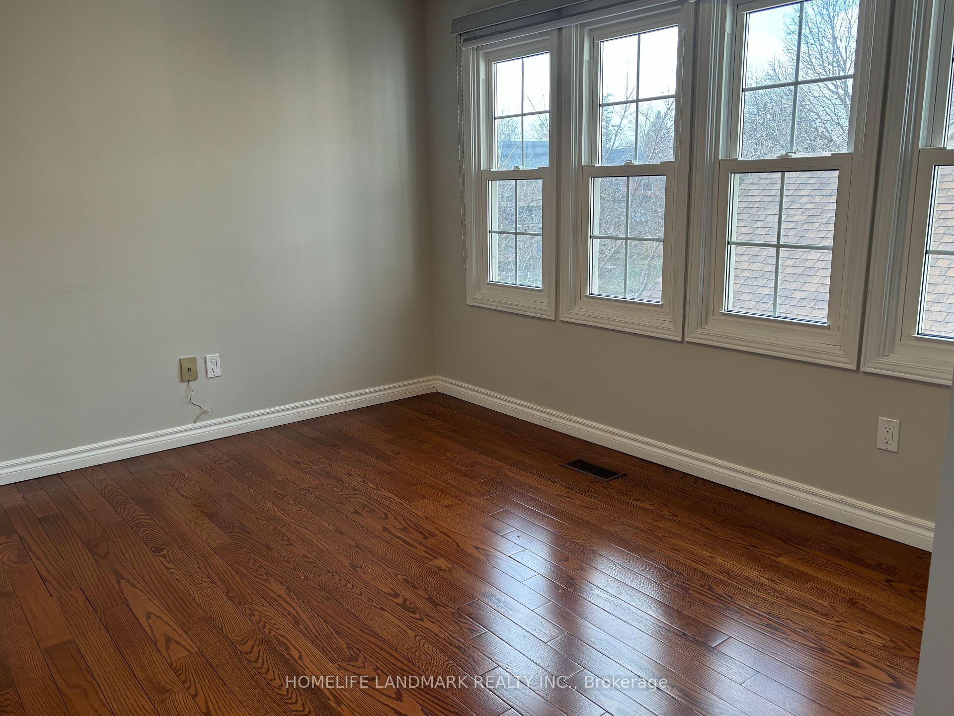 Photo 7 of 22 Rosemead Close, Markham, Unionville — HOMEH